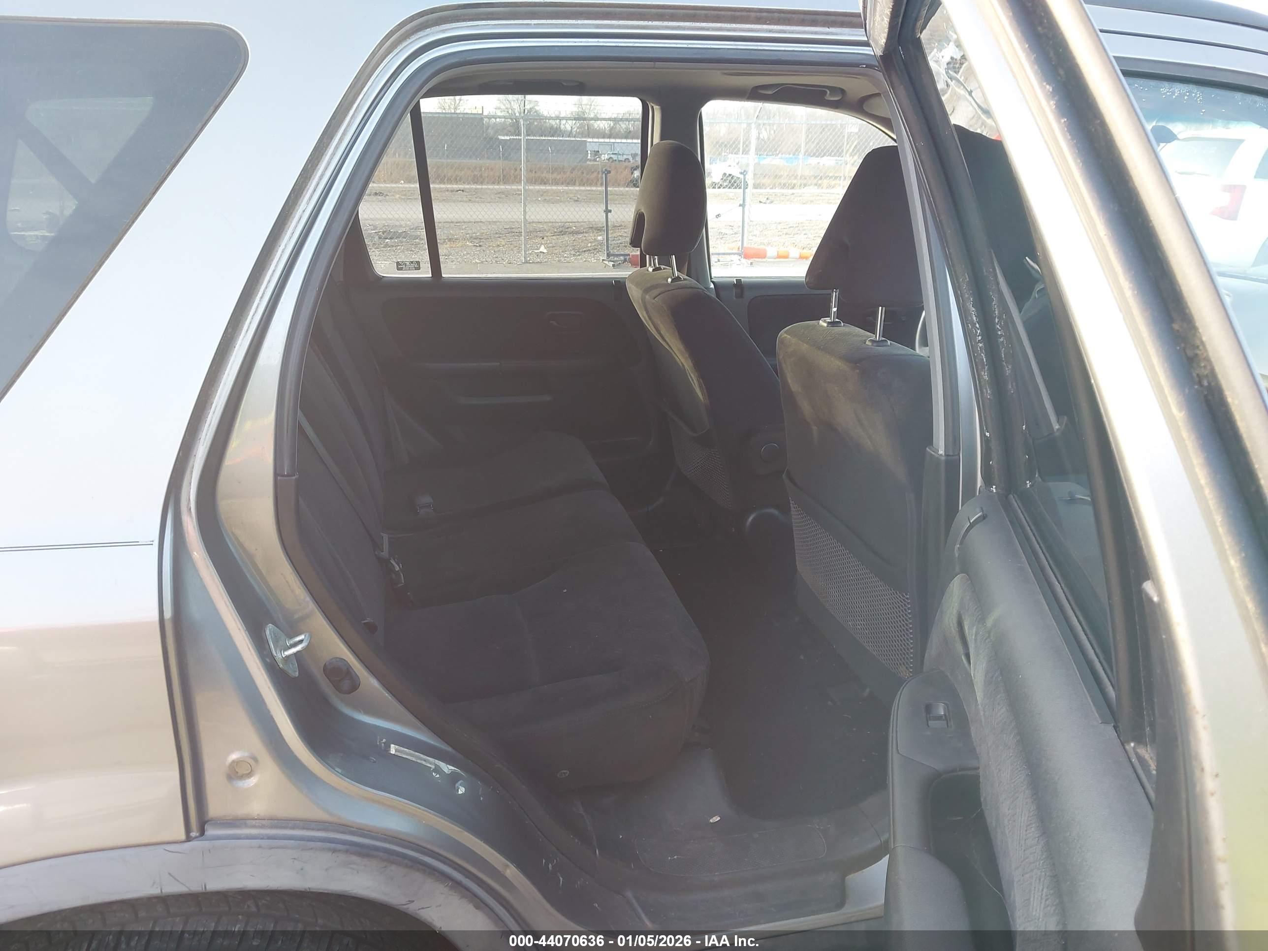 HONDA CR-V image 8