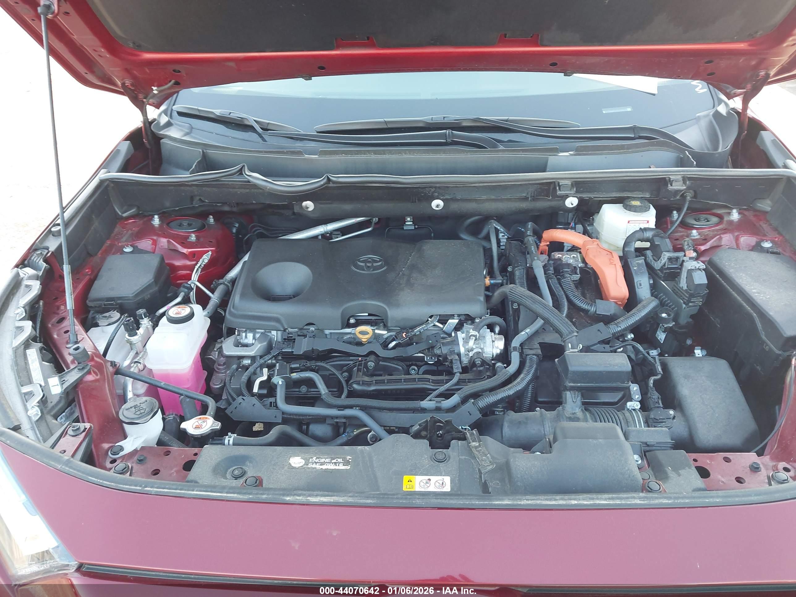 TOYOTA RAV4 image 10