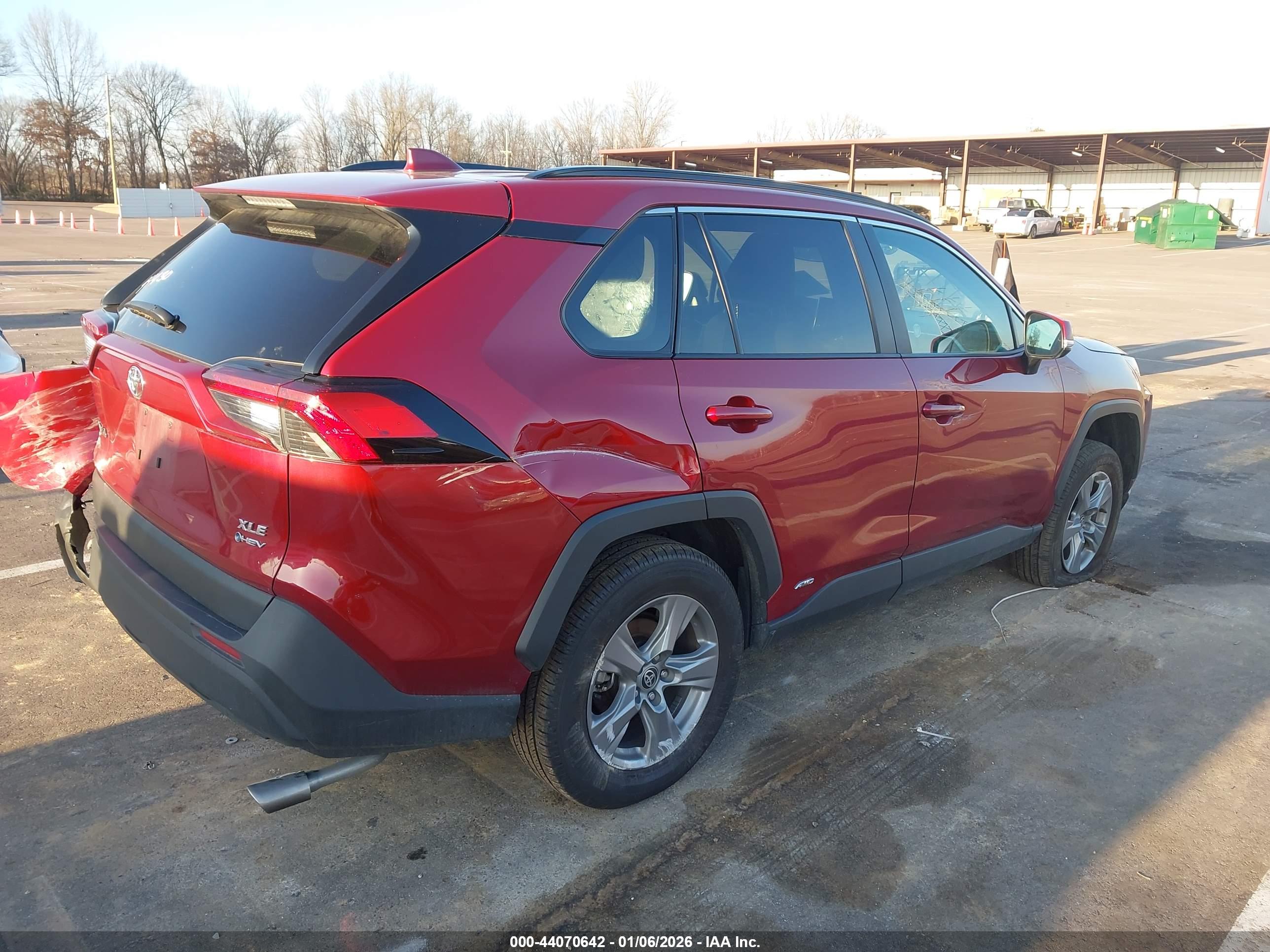 TOYOTA RAV4 image 4