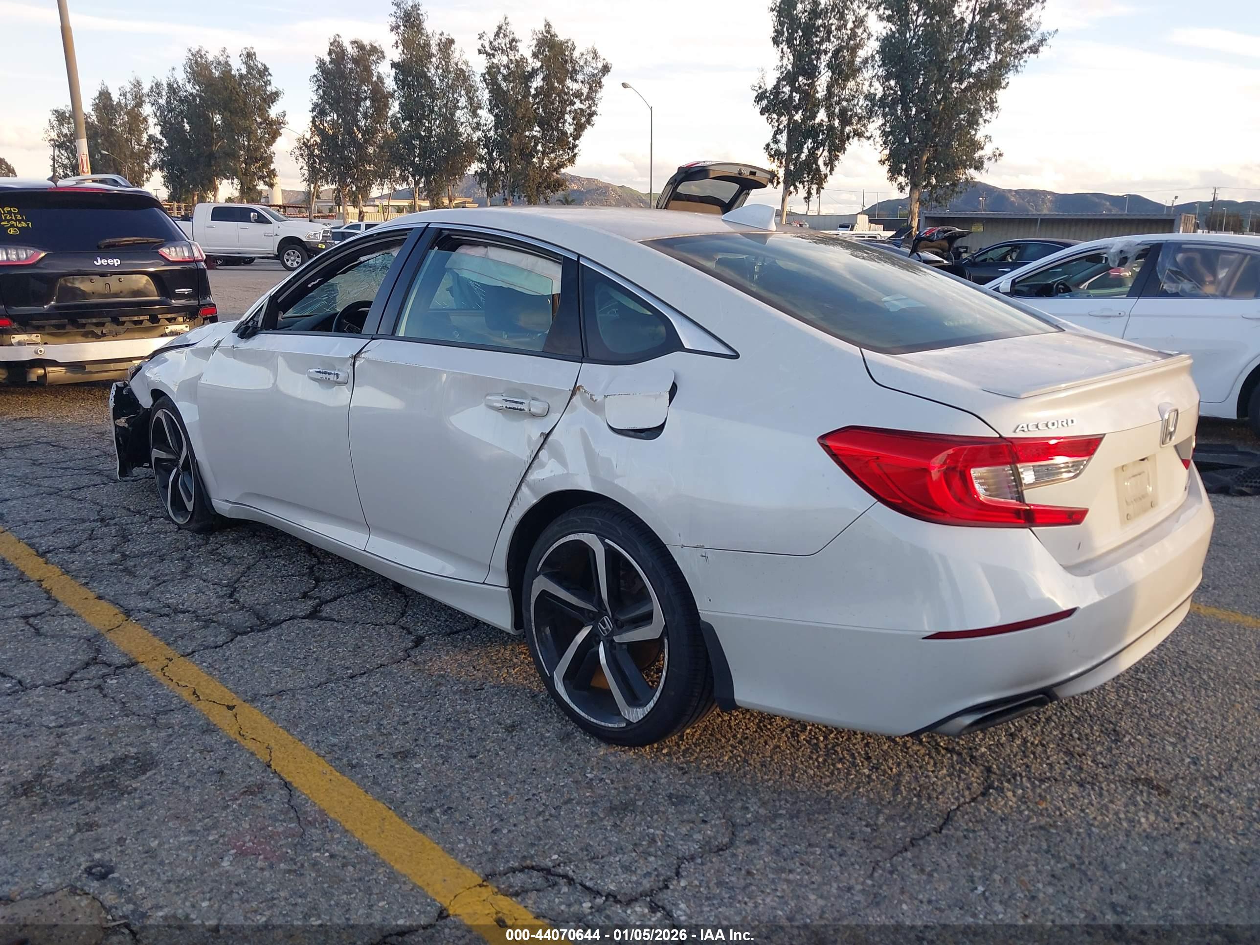 HONDA ACCORD image 3