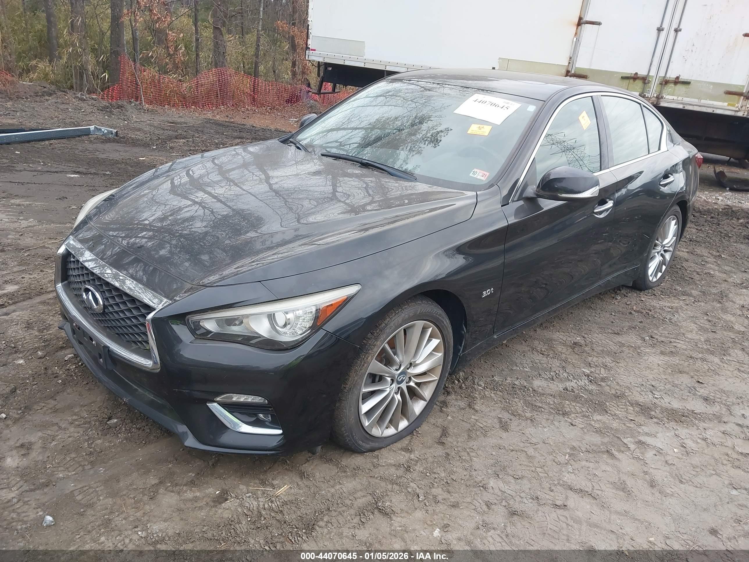 INFINITI Q50 image 2