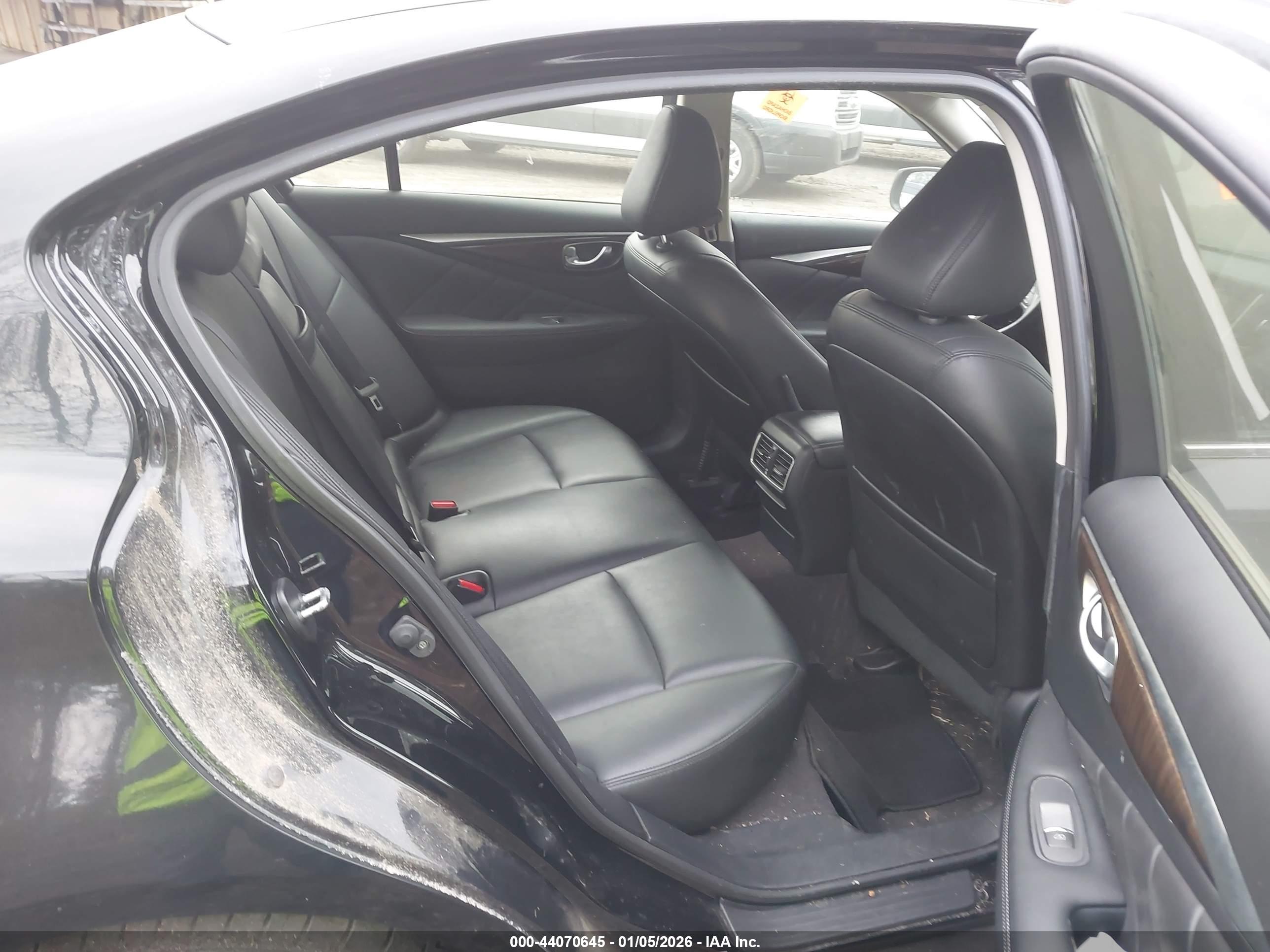 INFINITI Q50 image 8