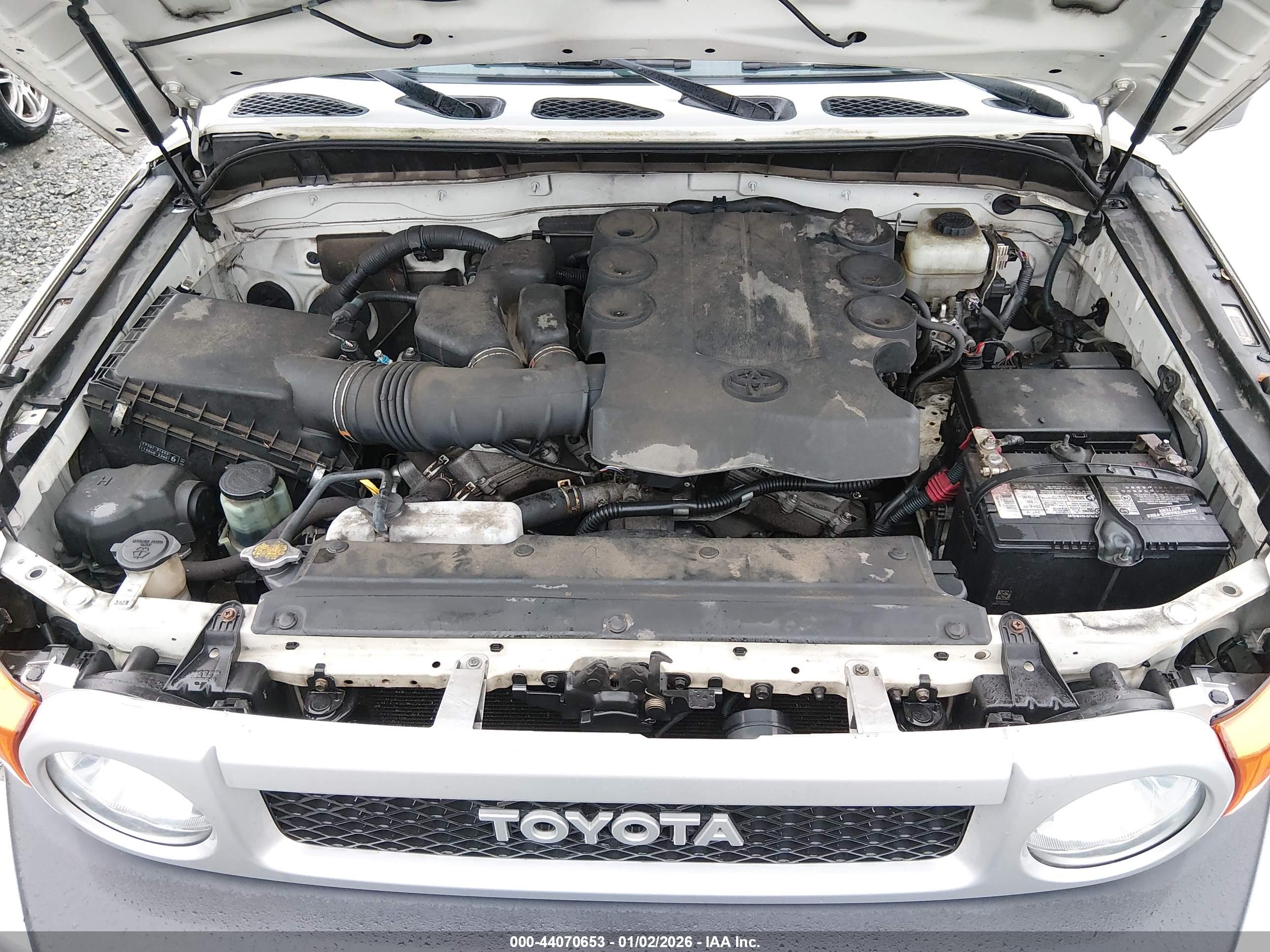 TOYOTA FJ image 10