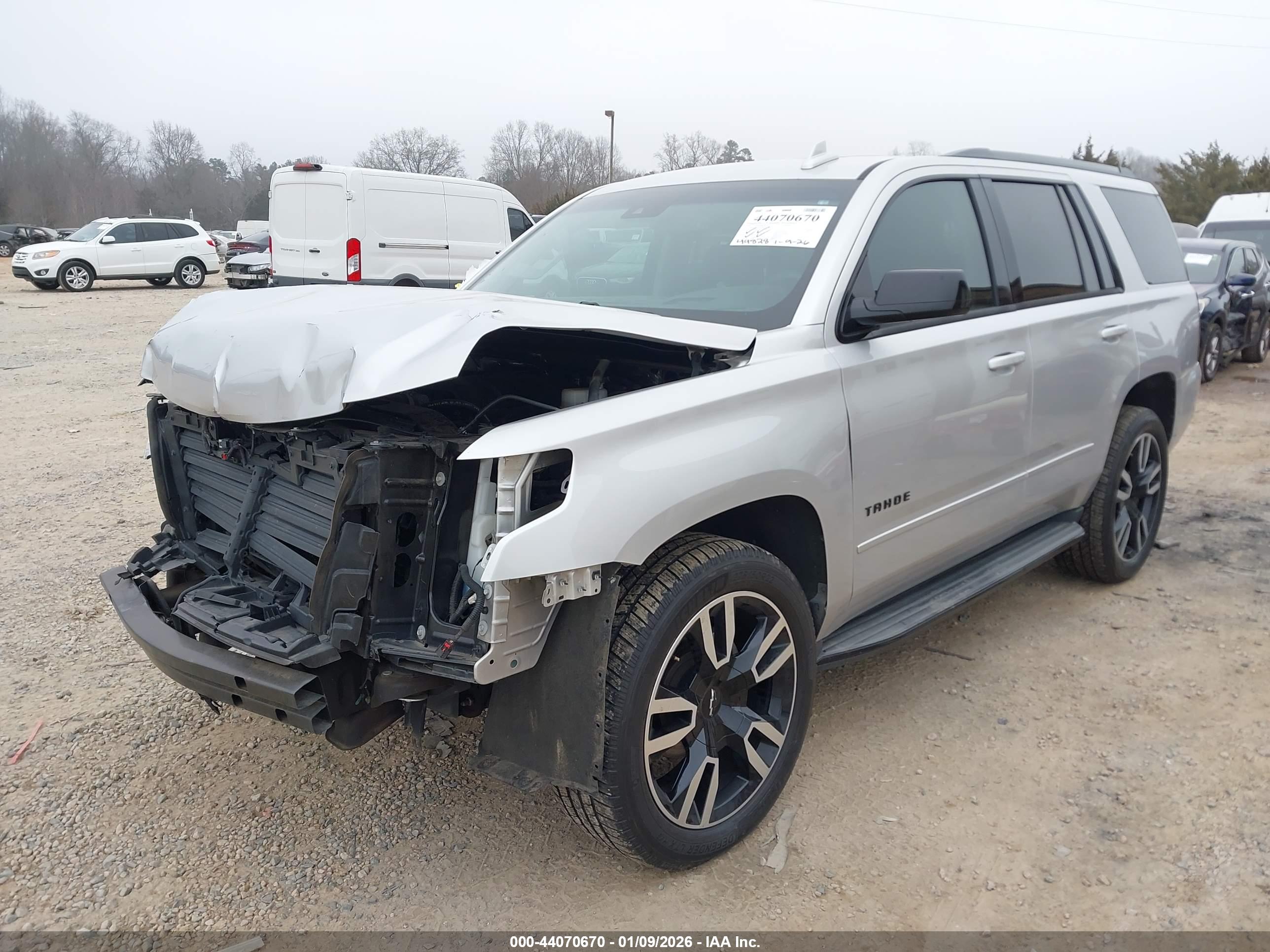 CHEVROLET TAHOE image 2