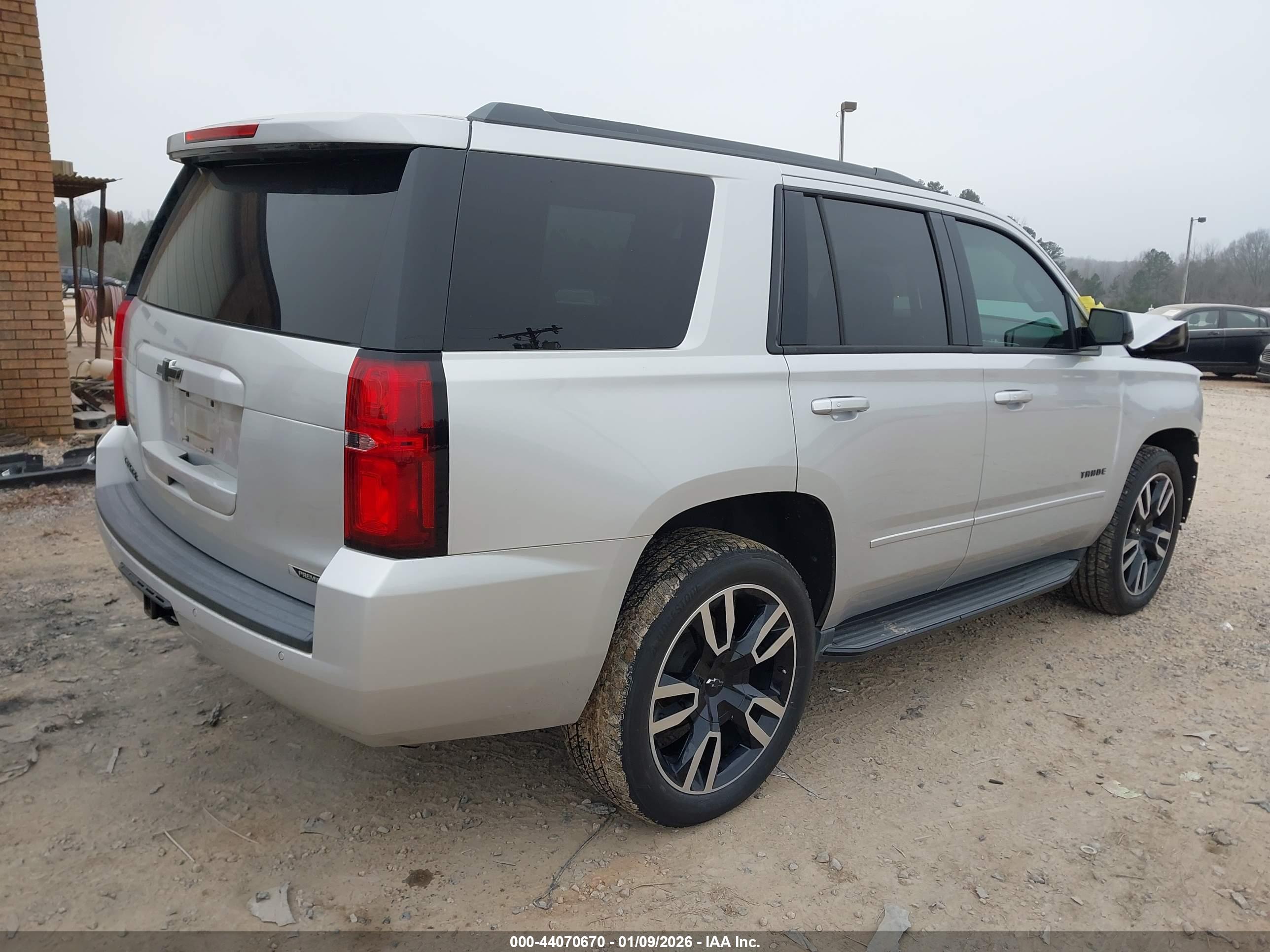 CHEVROLET TAHOE image 4