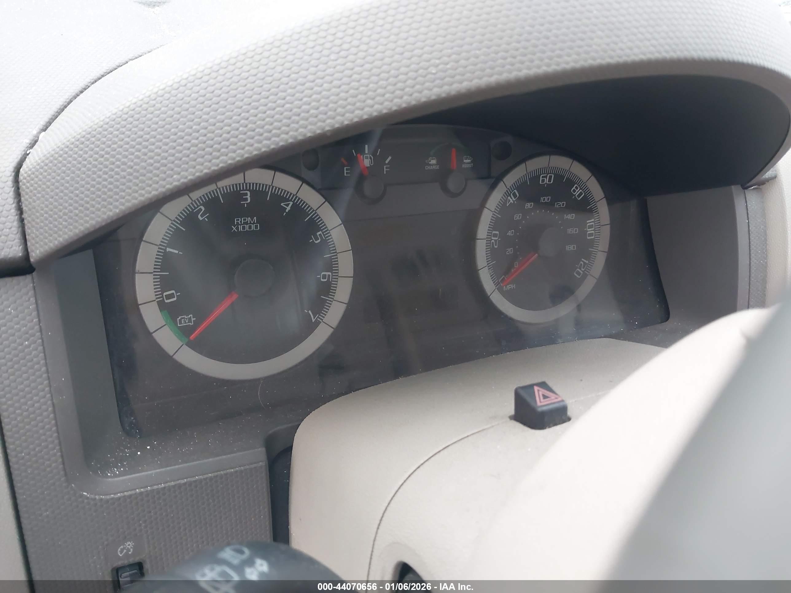 FORD ESCAPE image 7