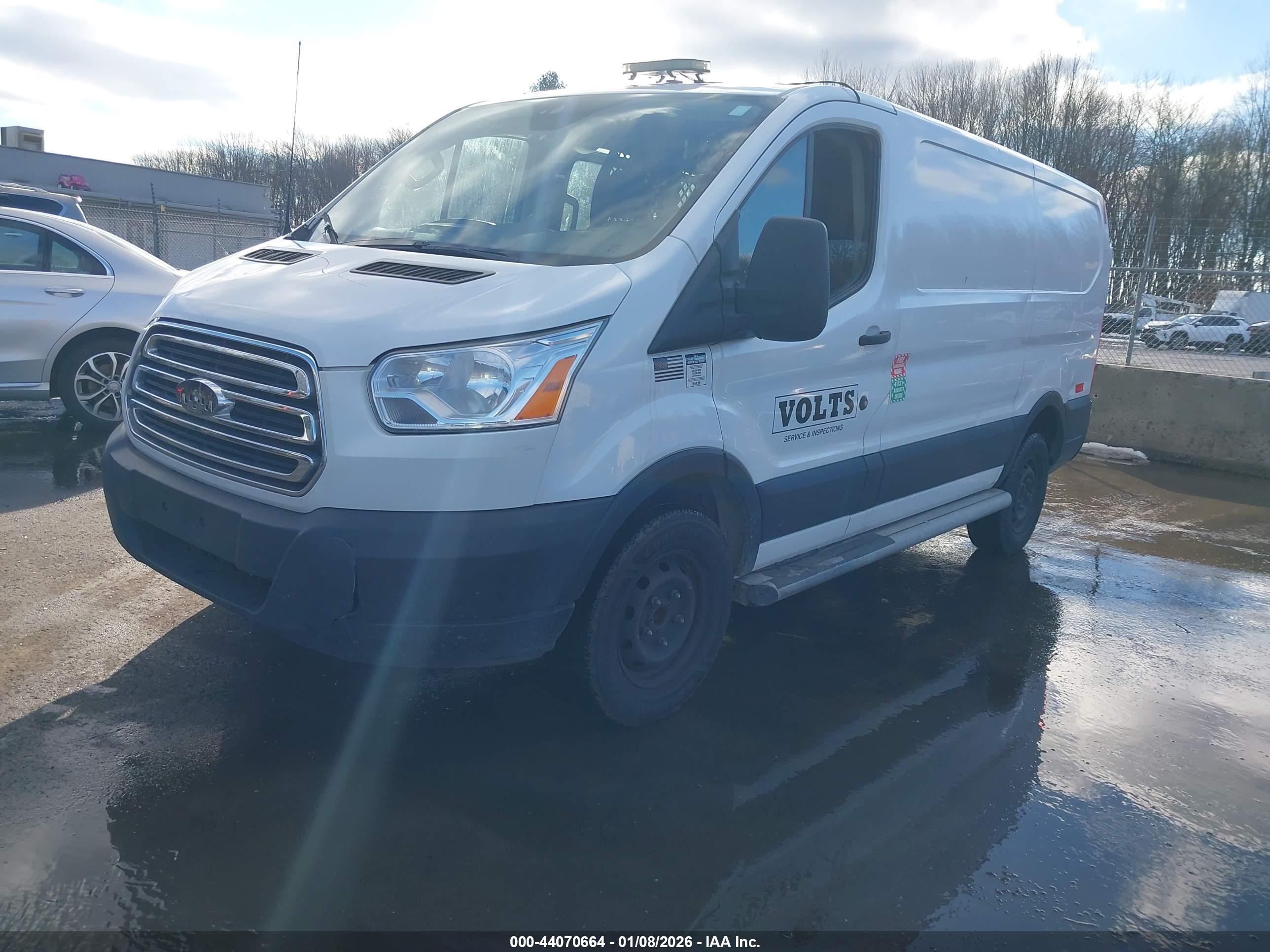 FORD TRANSIT-250 image 2