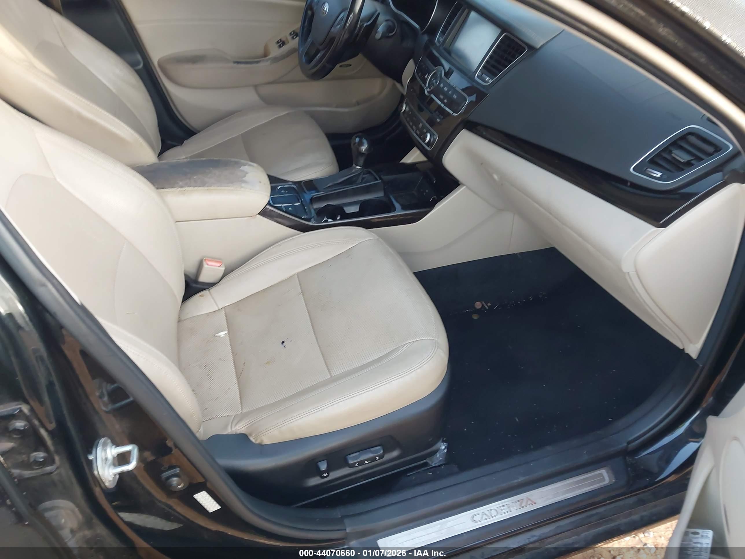 KIA CADENZA image 5