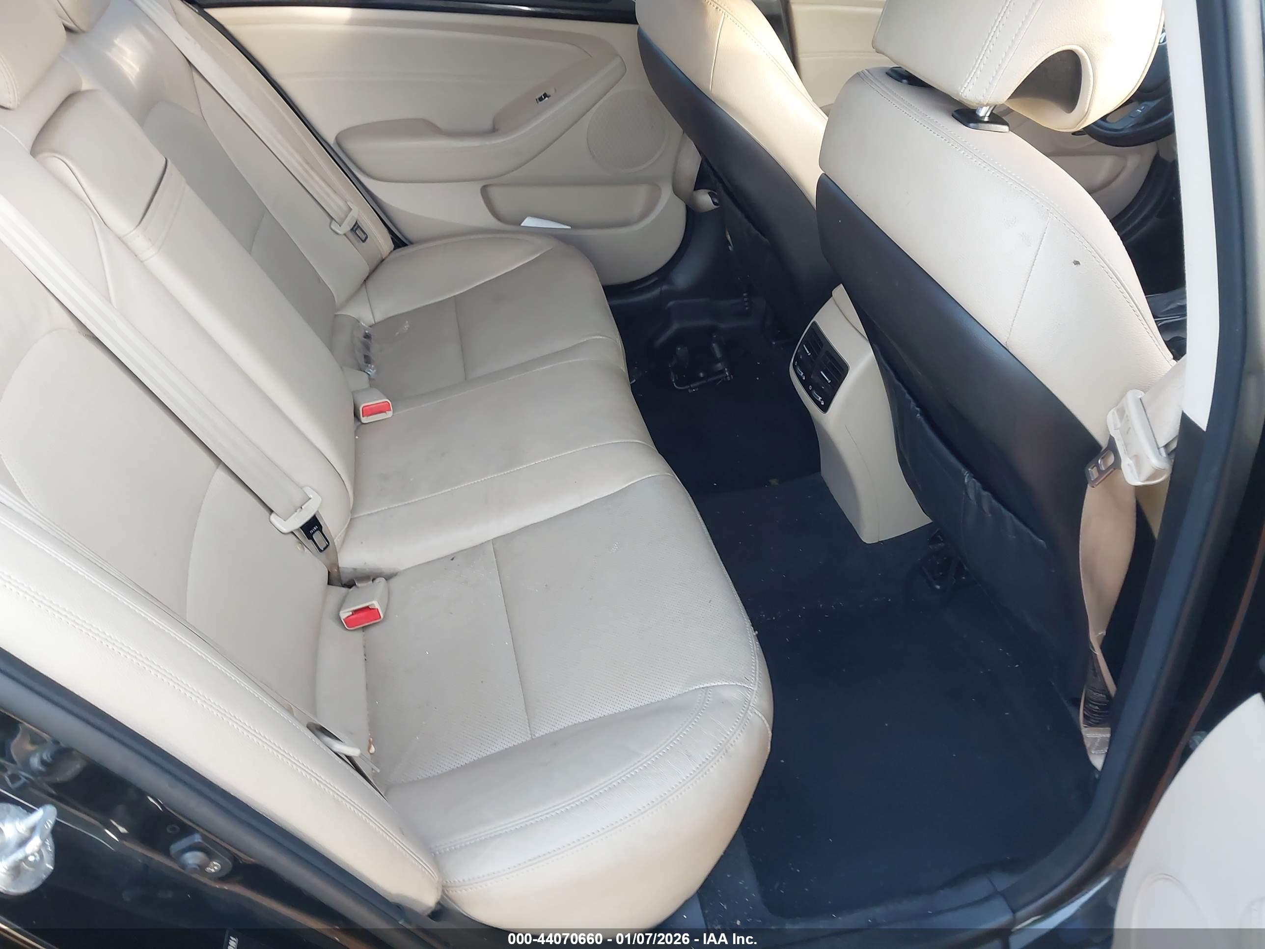 KIA CADENZA image 8