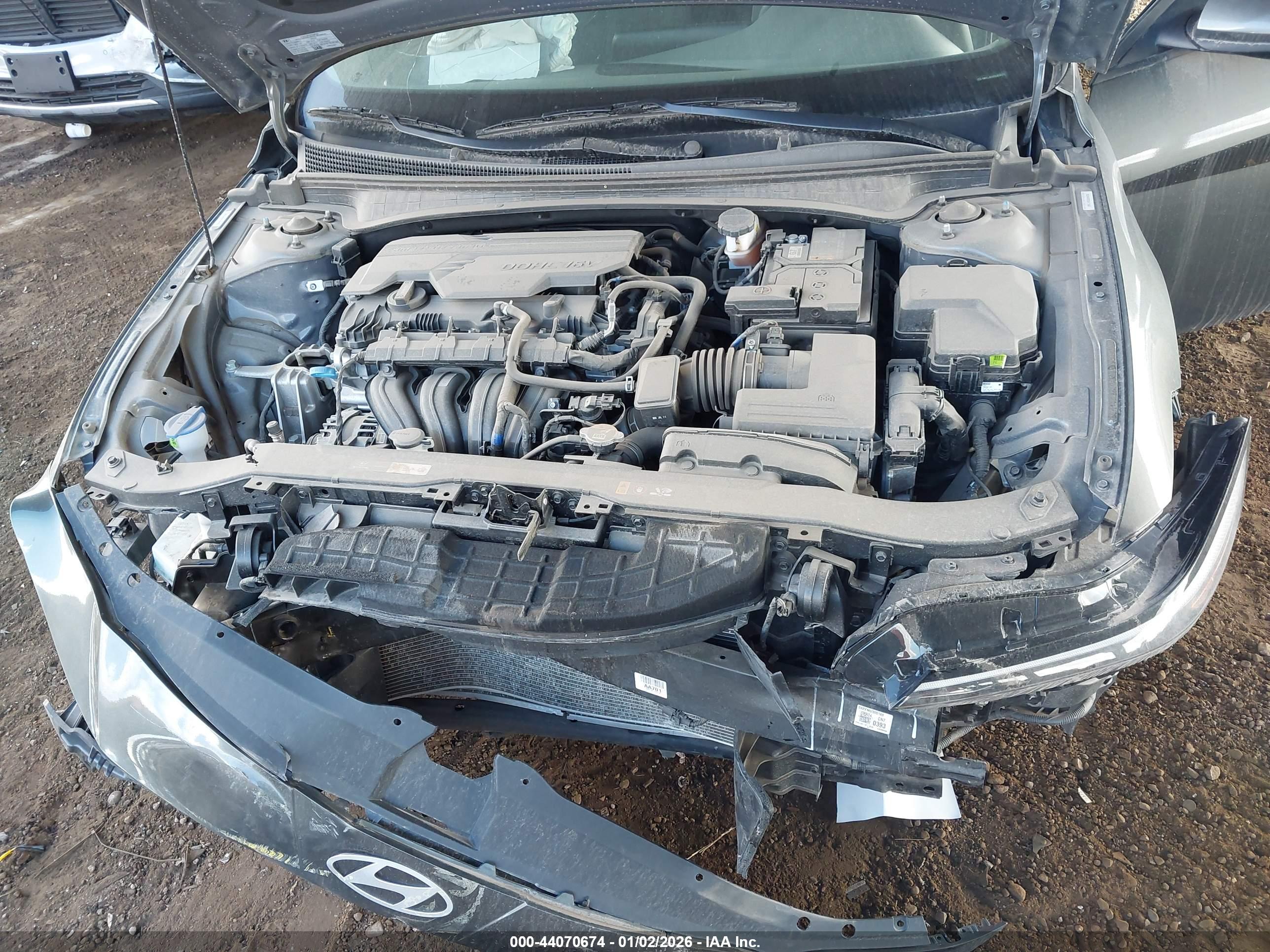 HYUNDAI ELANTRA image 10