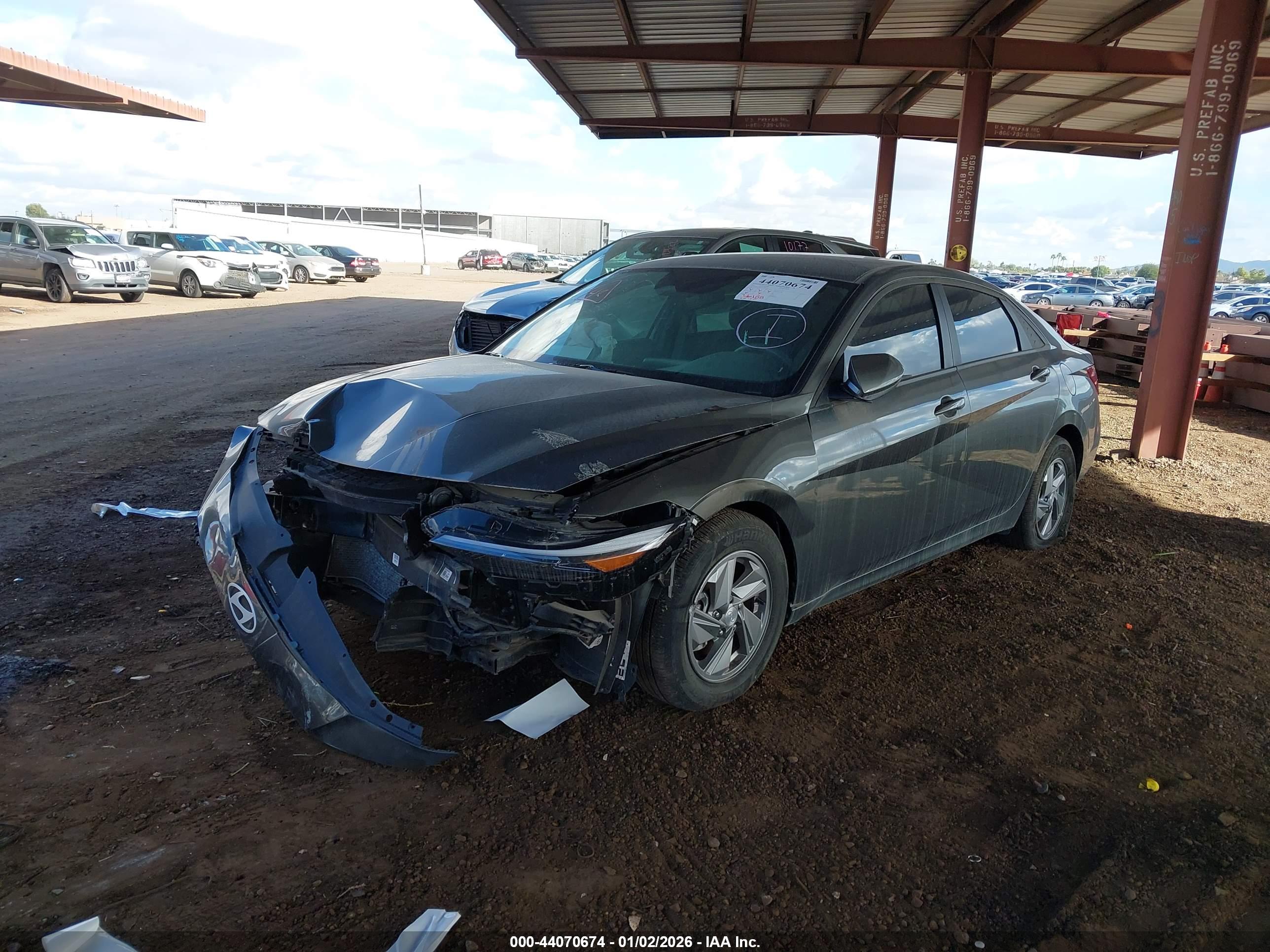 HYUNDAI ELANTRA image 2