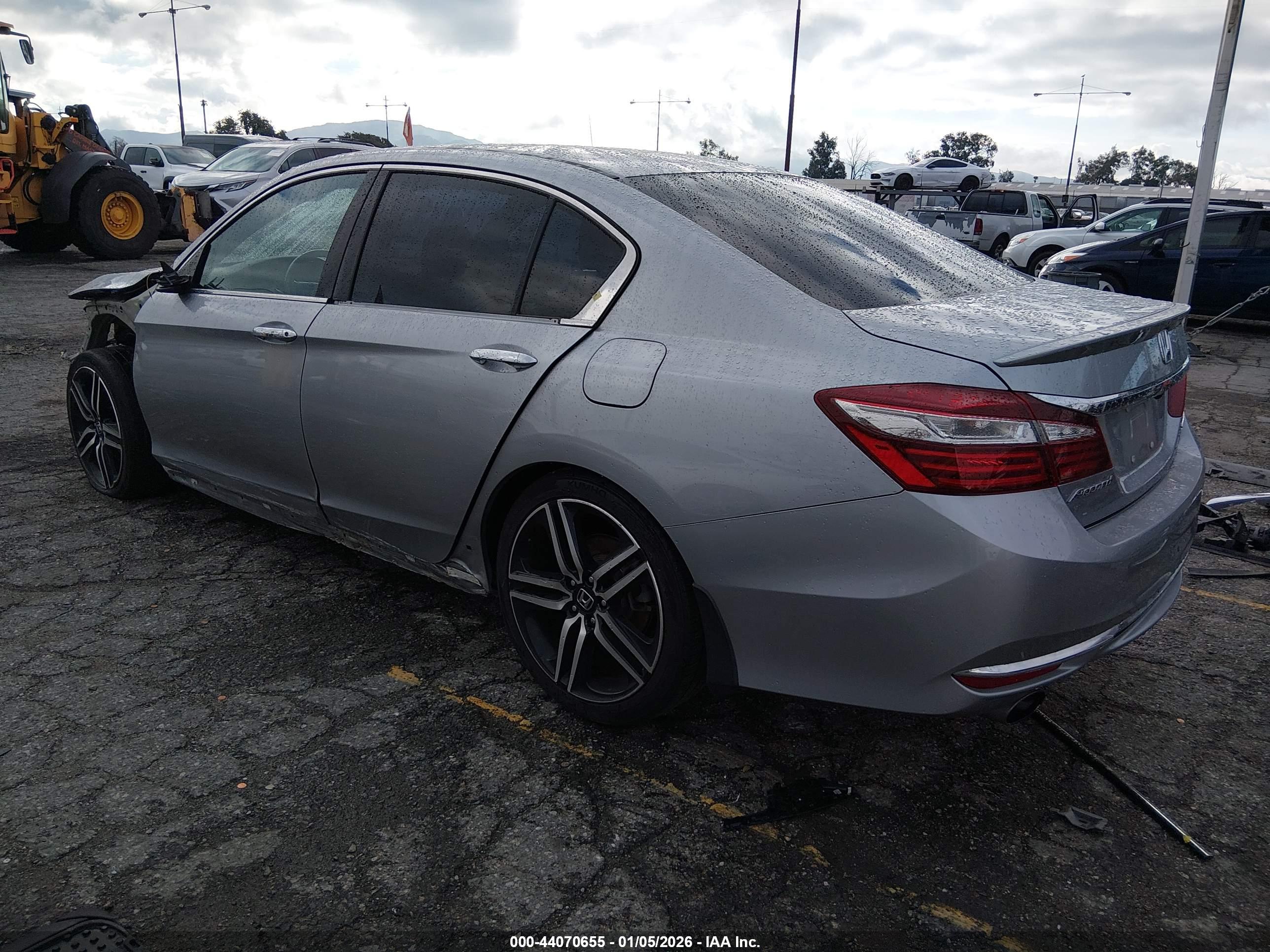 HONDA ACCORD image 3
