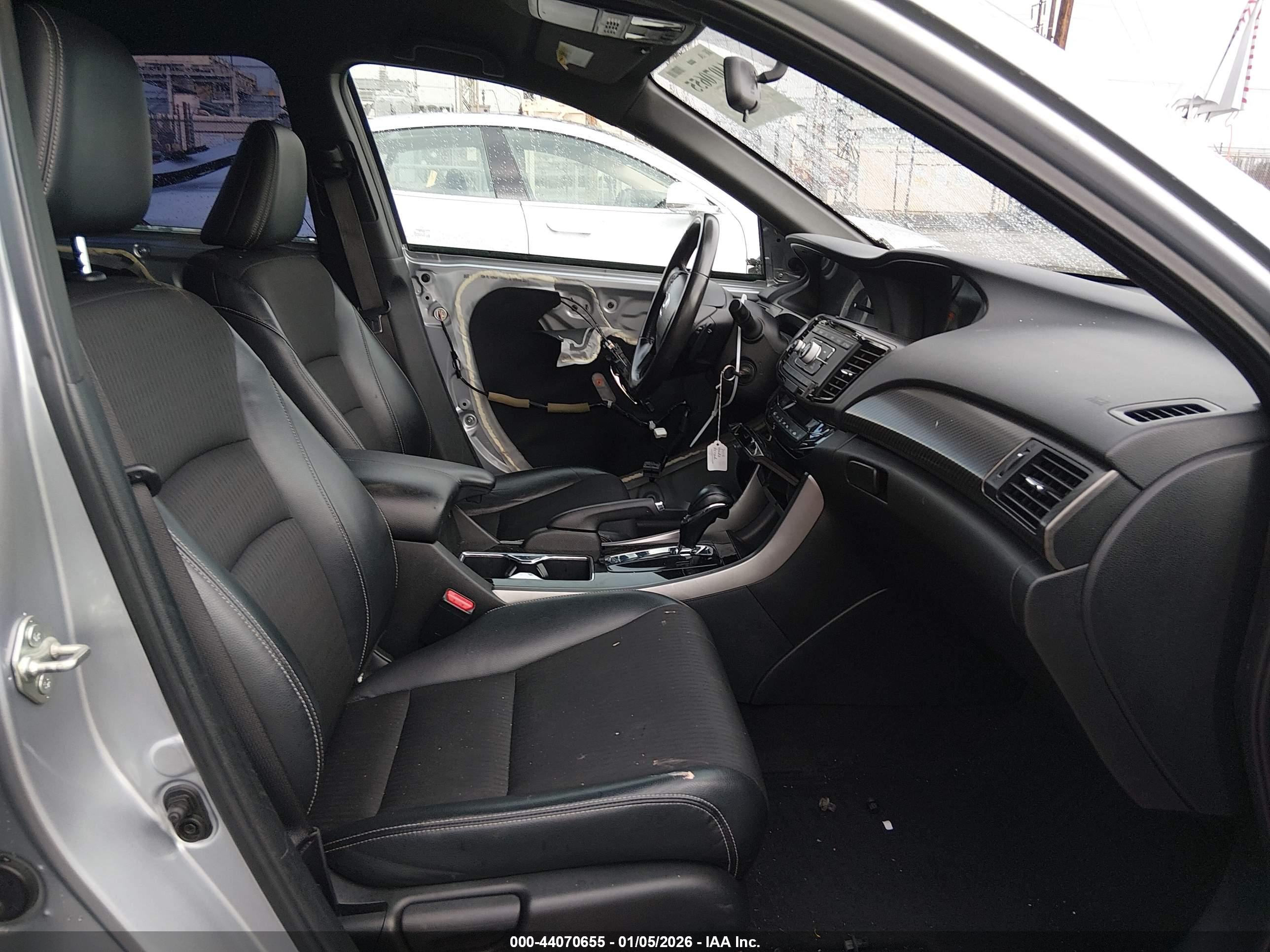 HONDA ACCORD image 5