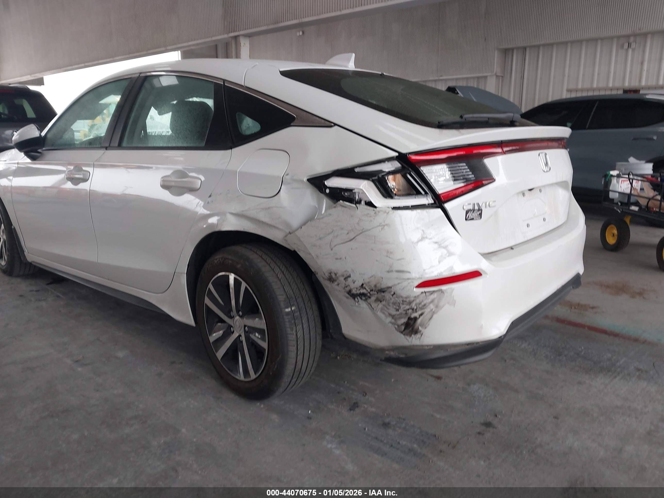 HONDA CIVIC image 6