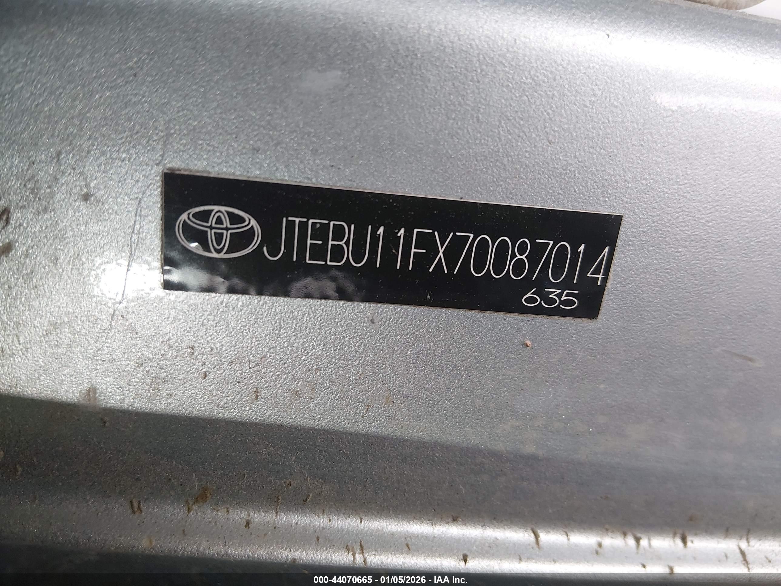 TOYOTA FJ image 9
