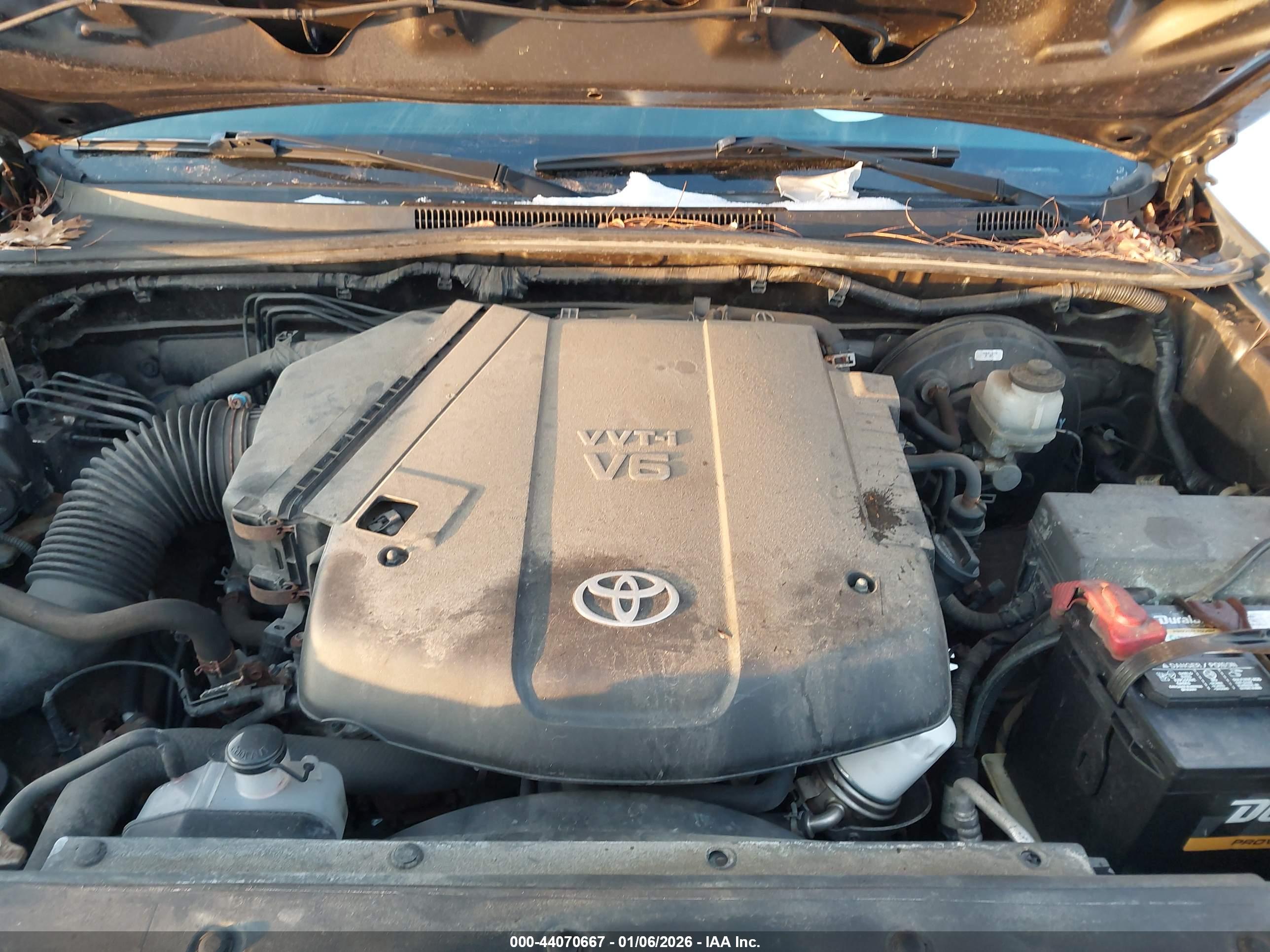 TOYOTA TACOMA image 10