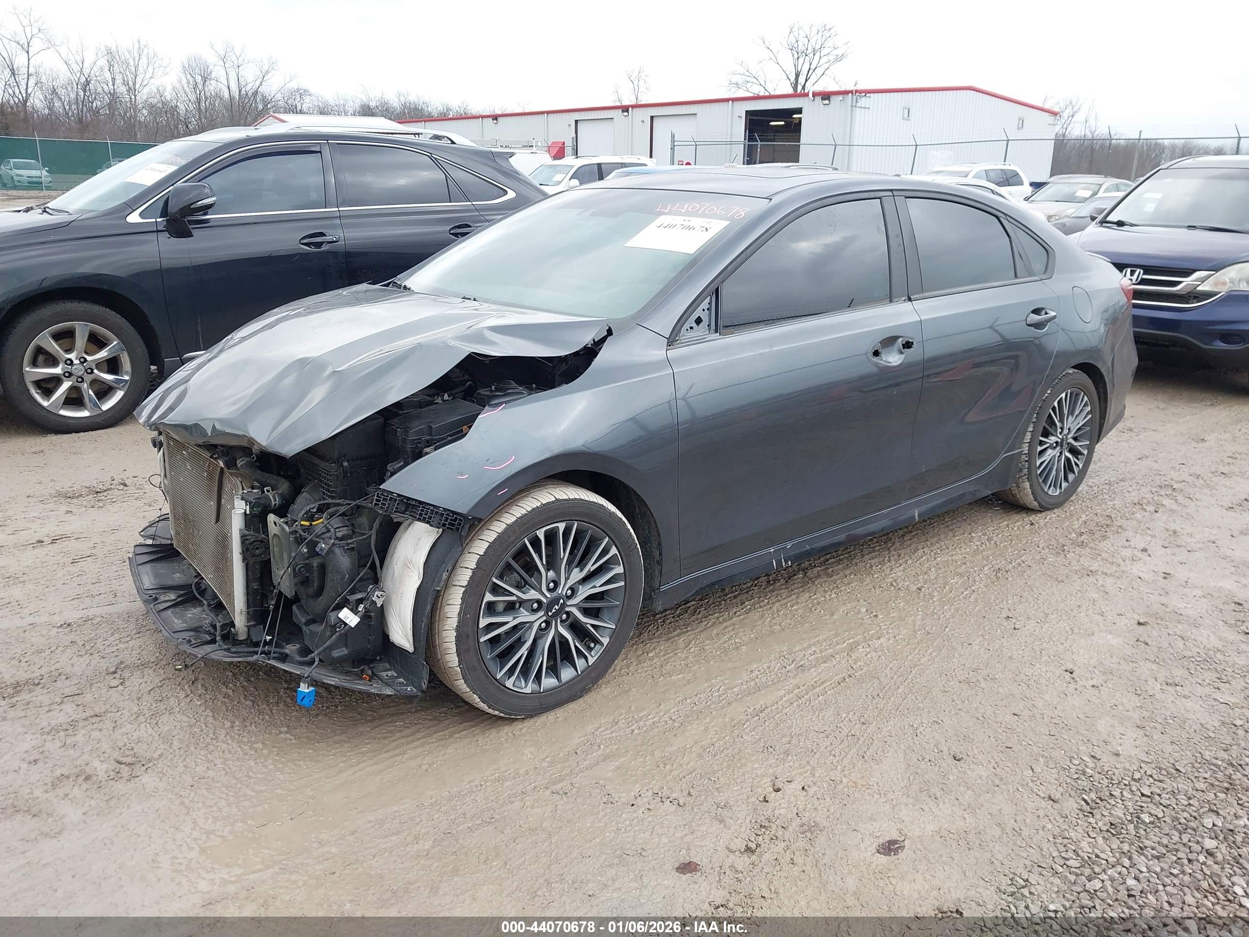 KIA FORTE image 2