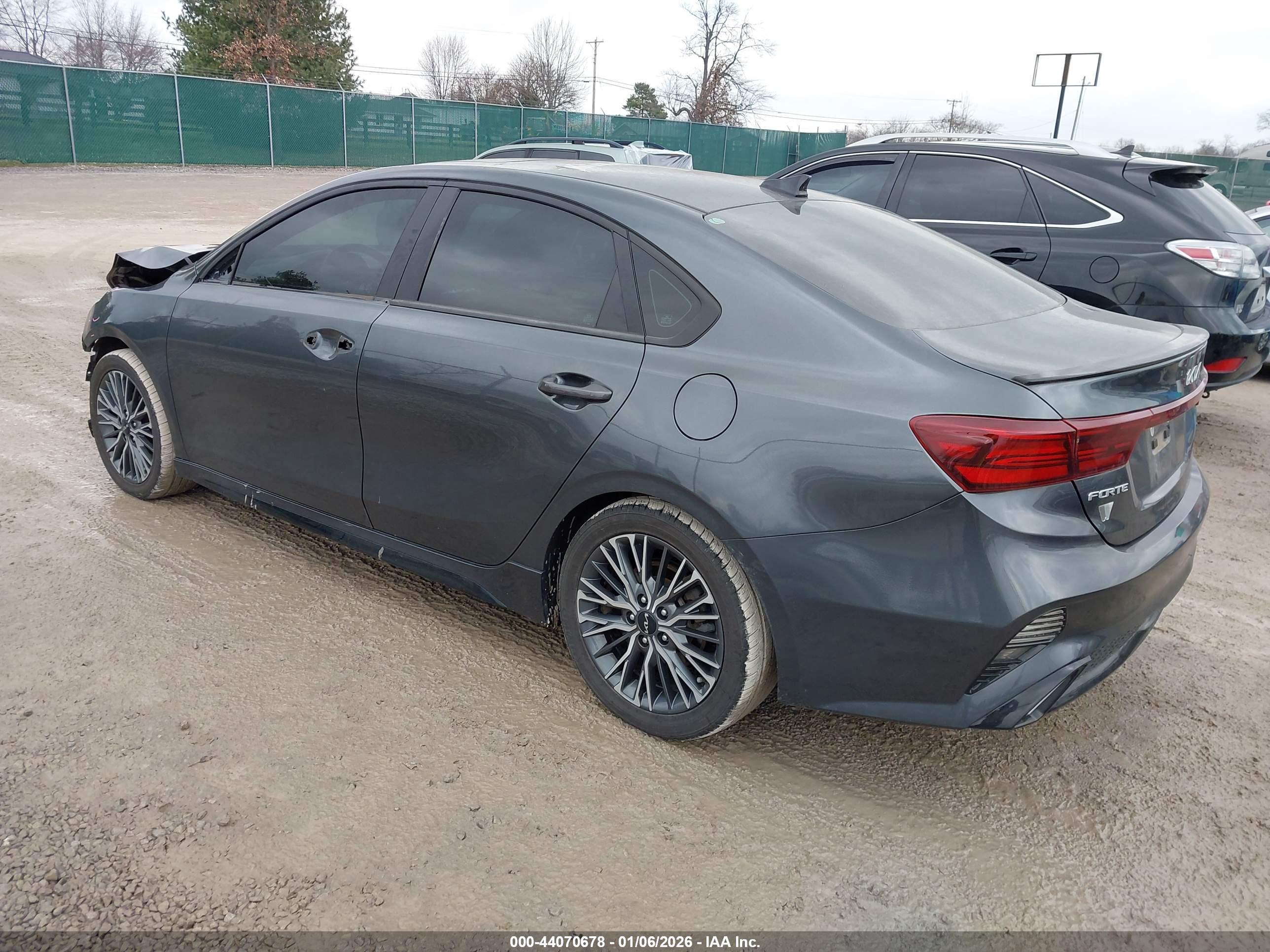KIA FORTE image 3