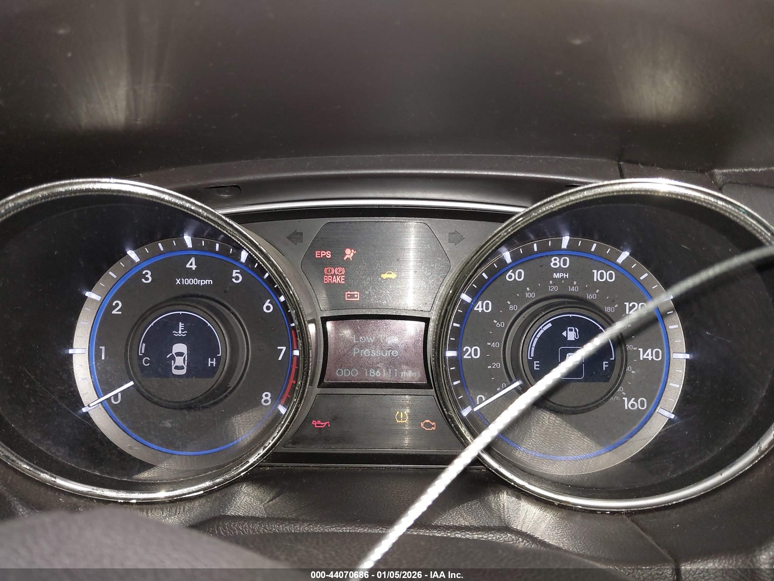HYUNDAI SONATA image 7