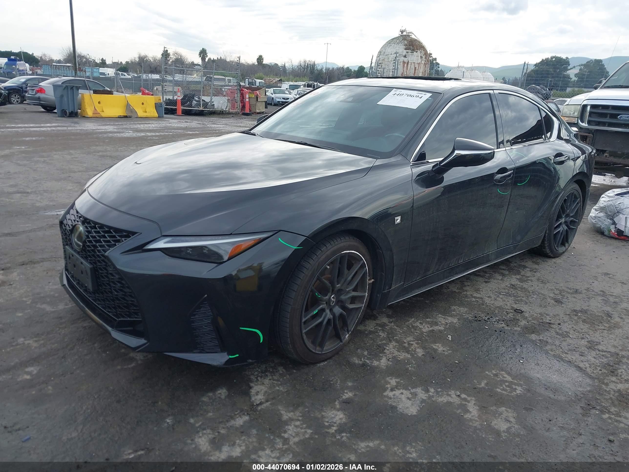 LEXUS IS image 2