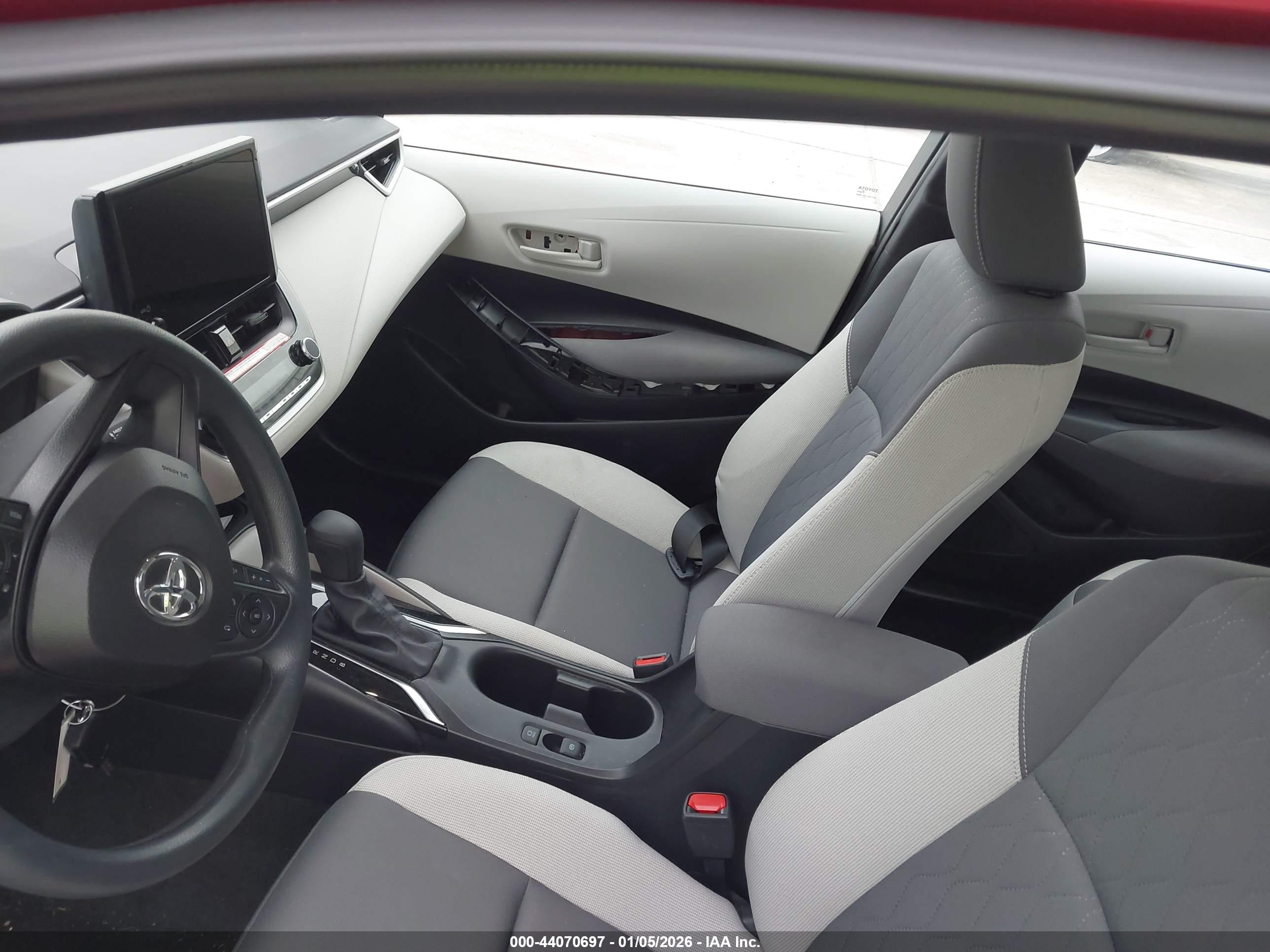 TOYOTA COROLLA image 5