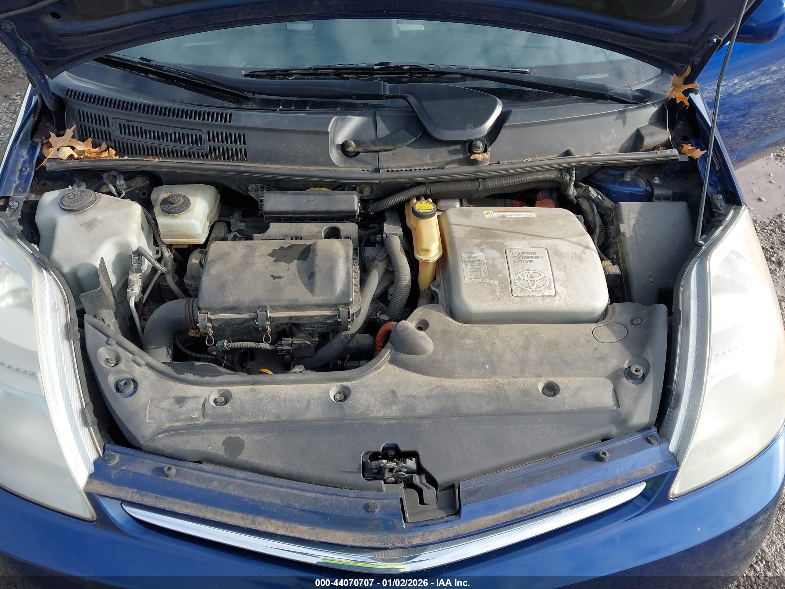 TOYOTA PRIUS image 10