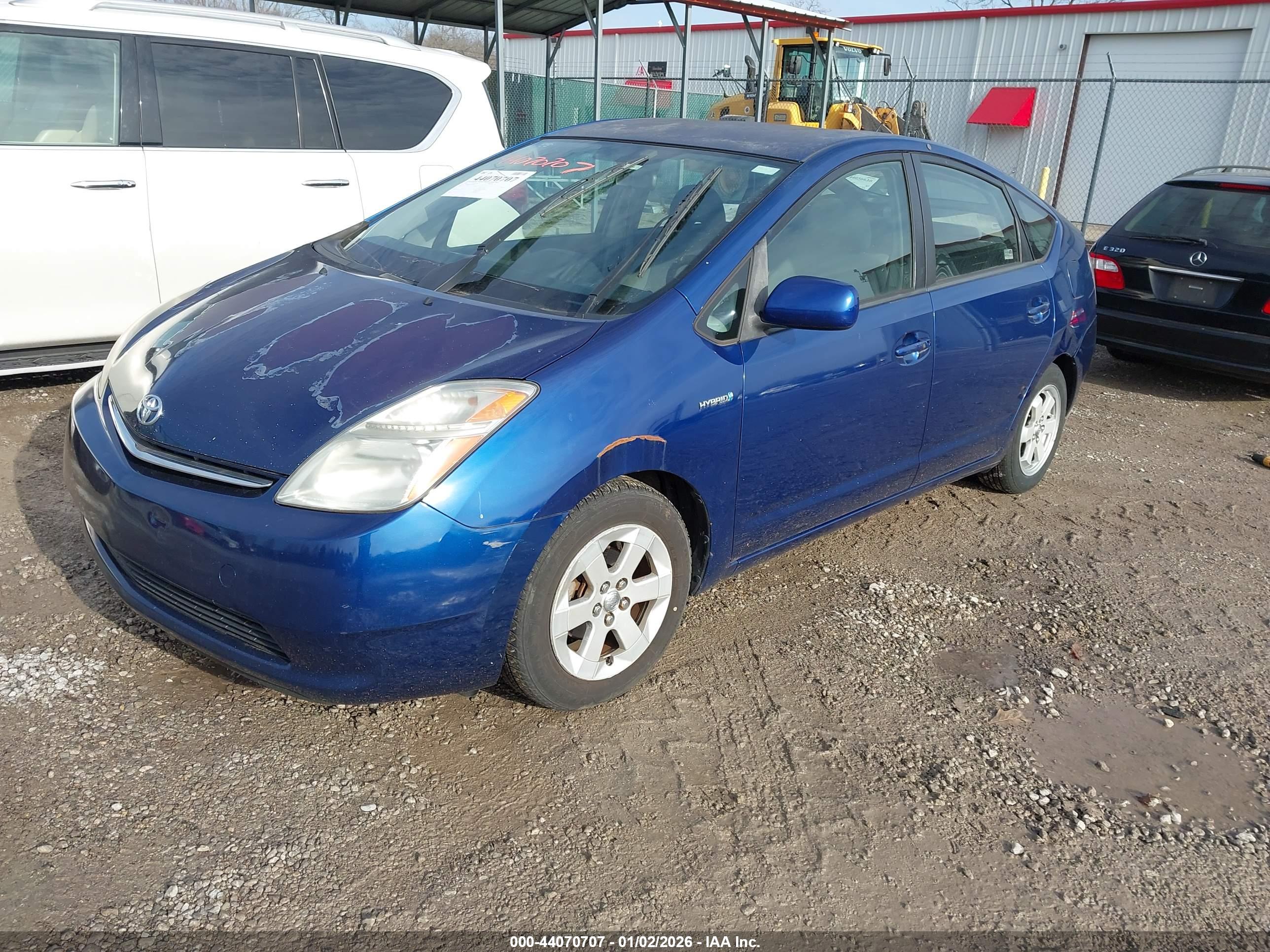 TOYOTA PRIUS image 2