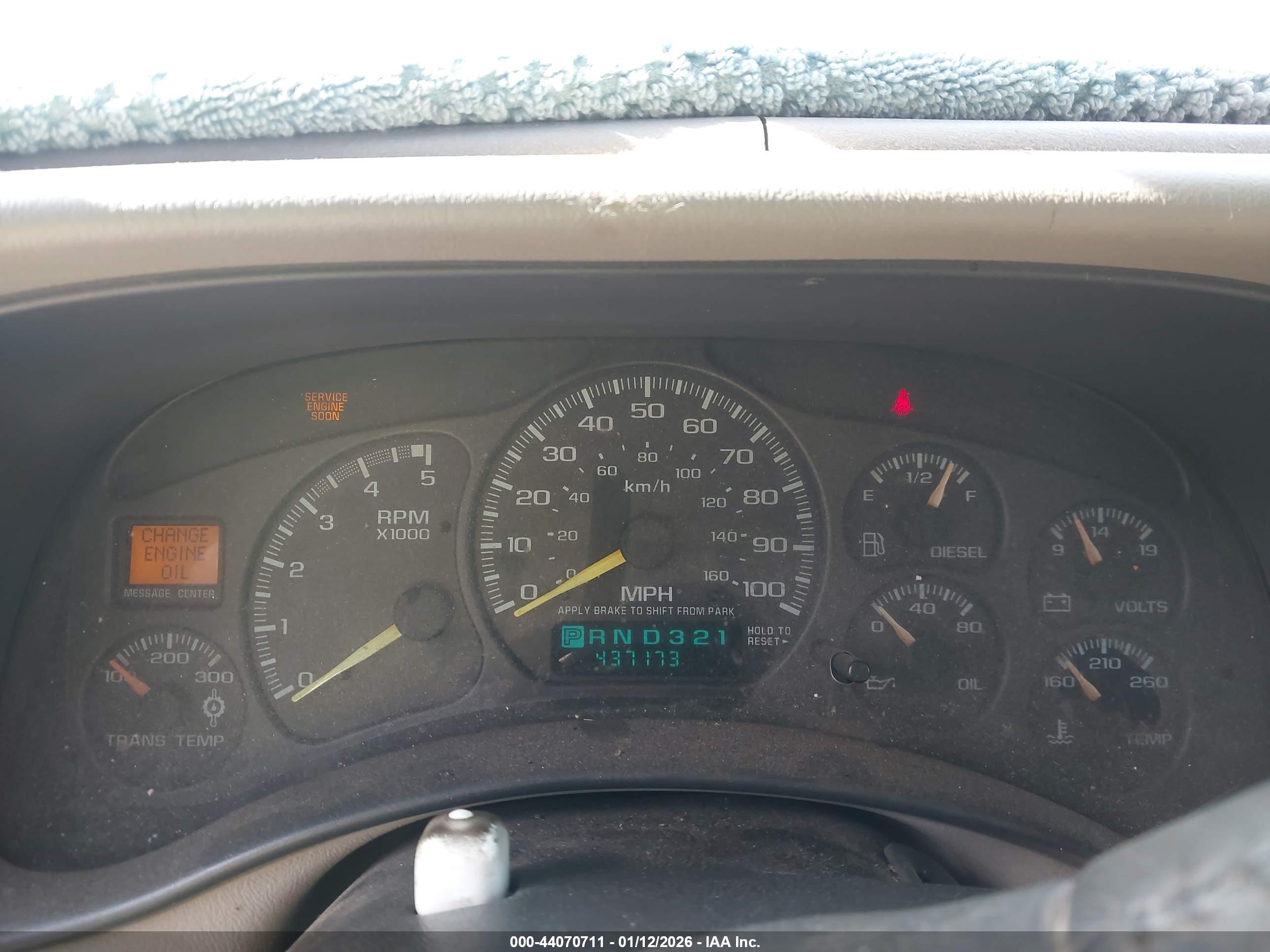 CHEVROLET SILVERADO image 7