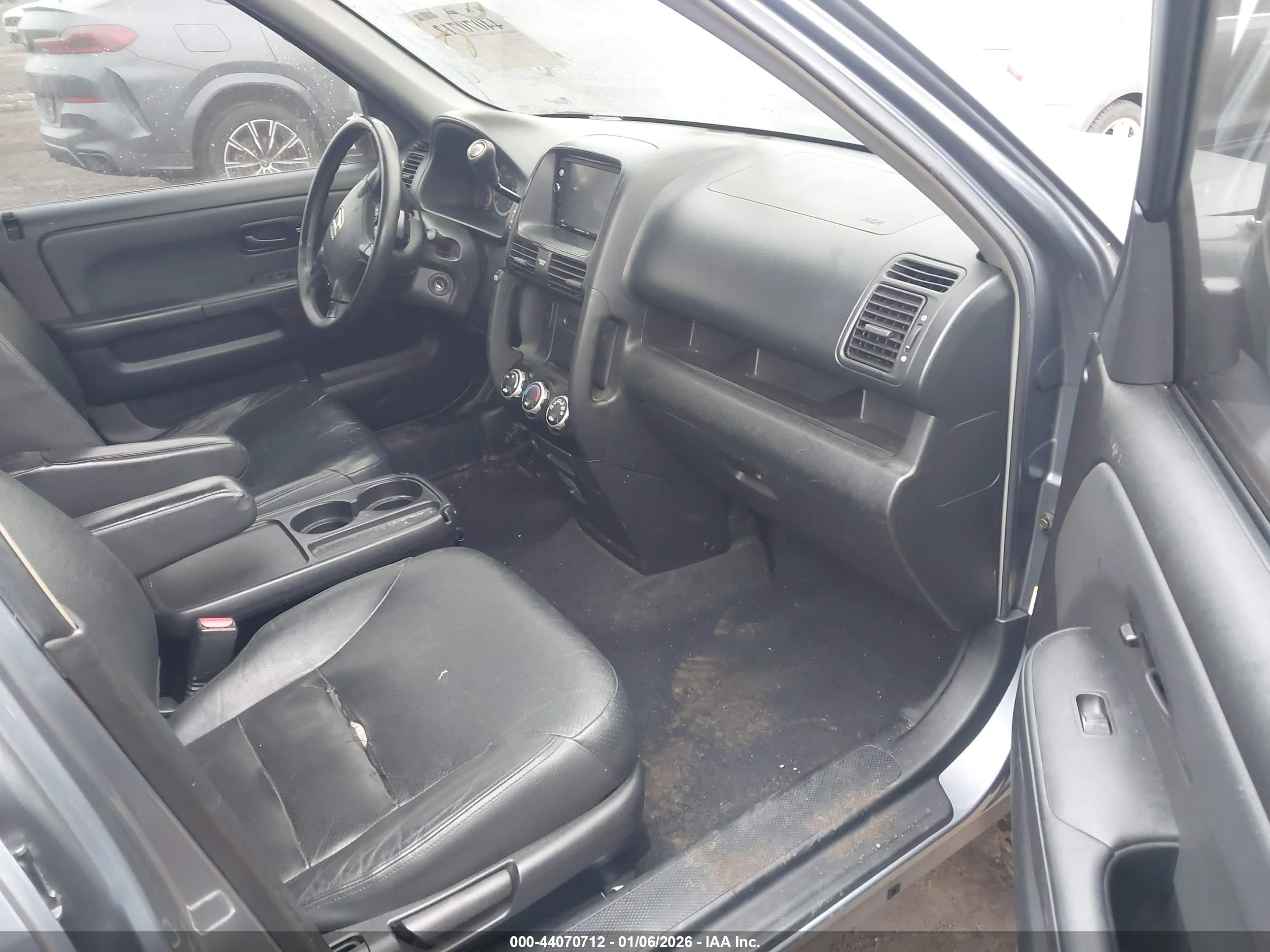 HONDA CR-V image 5