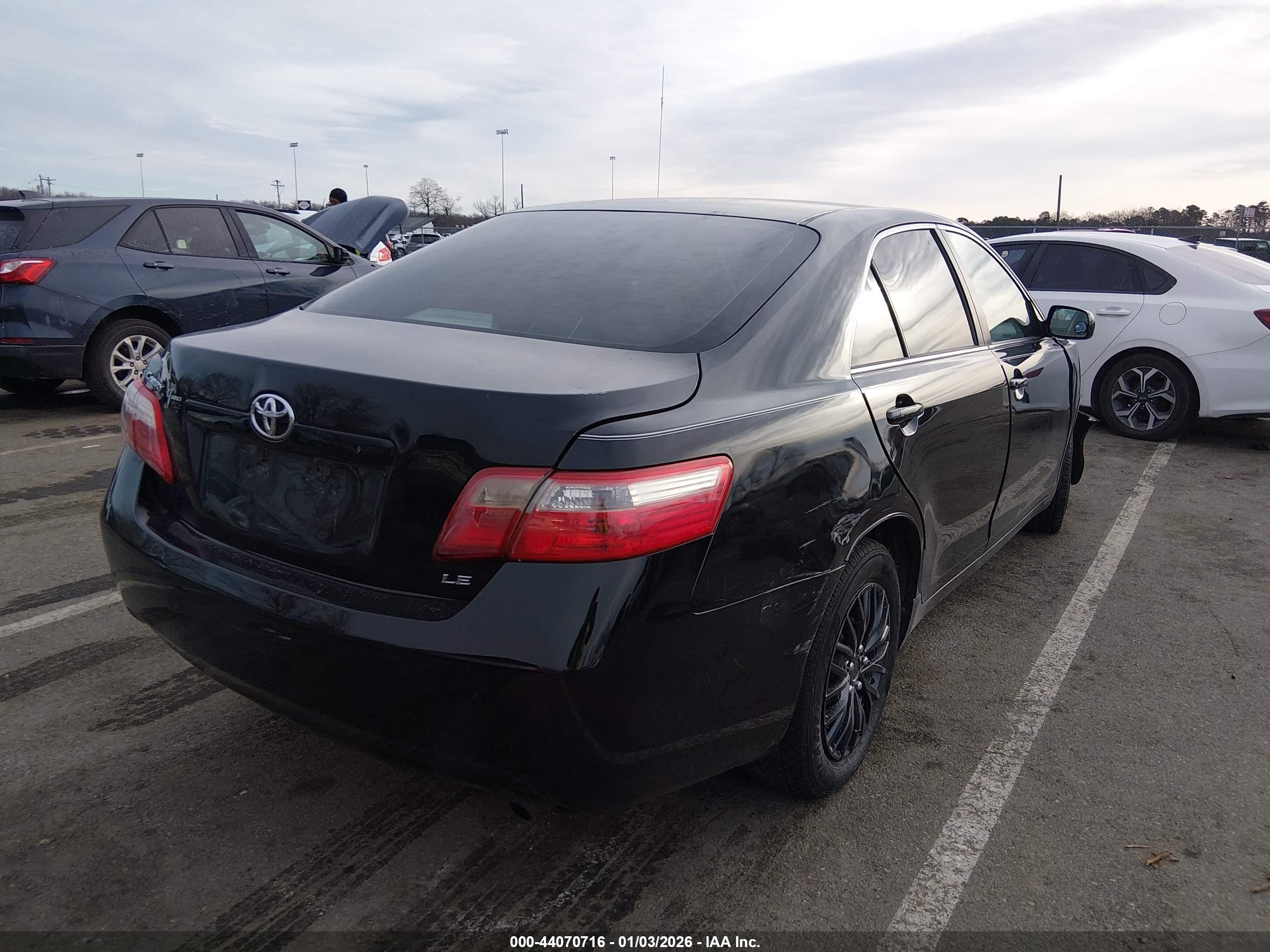 TOYOTA CAMRY image 4