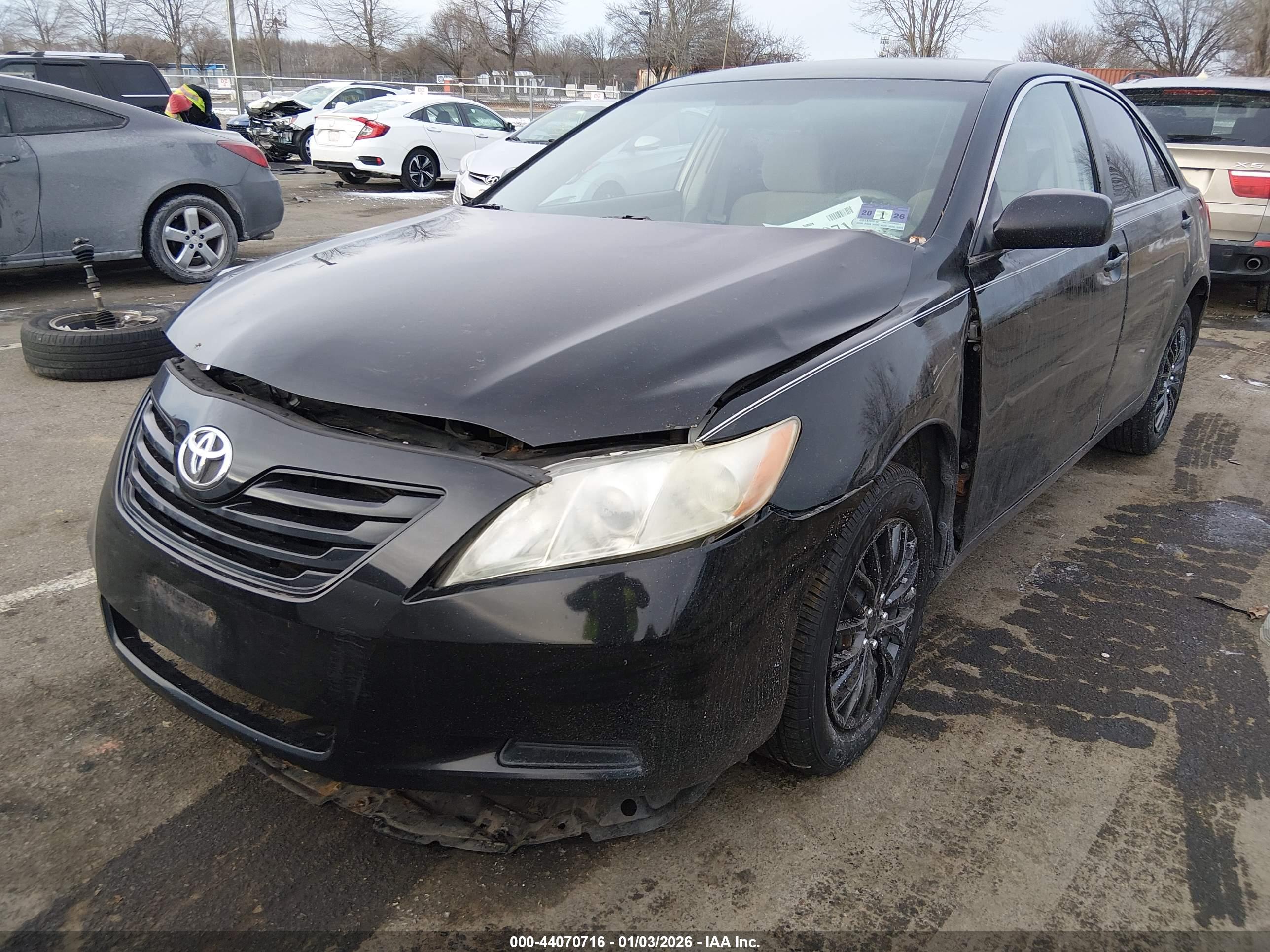 TOYOTA CAMRY image 6