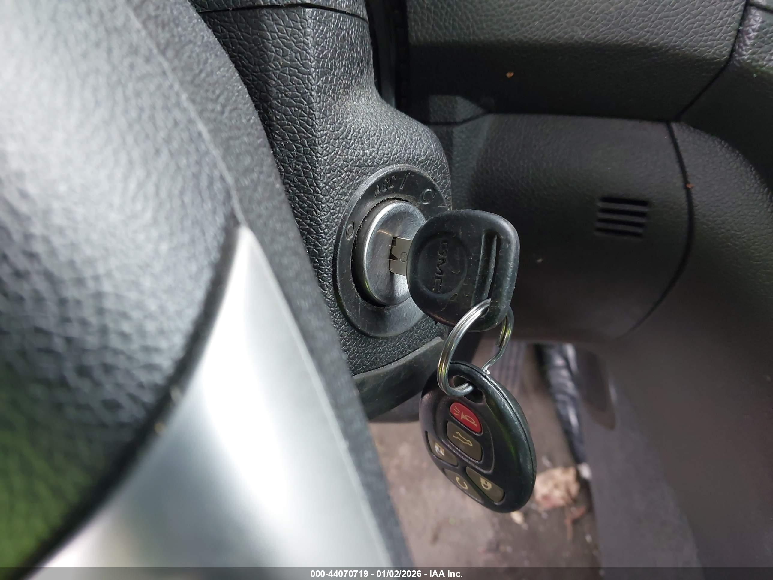 GMC ACADIA image 11