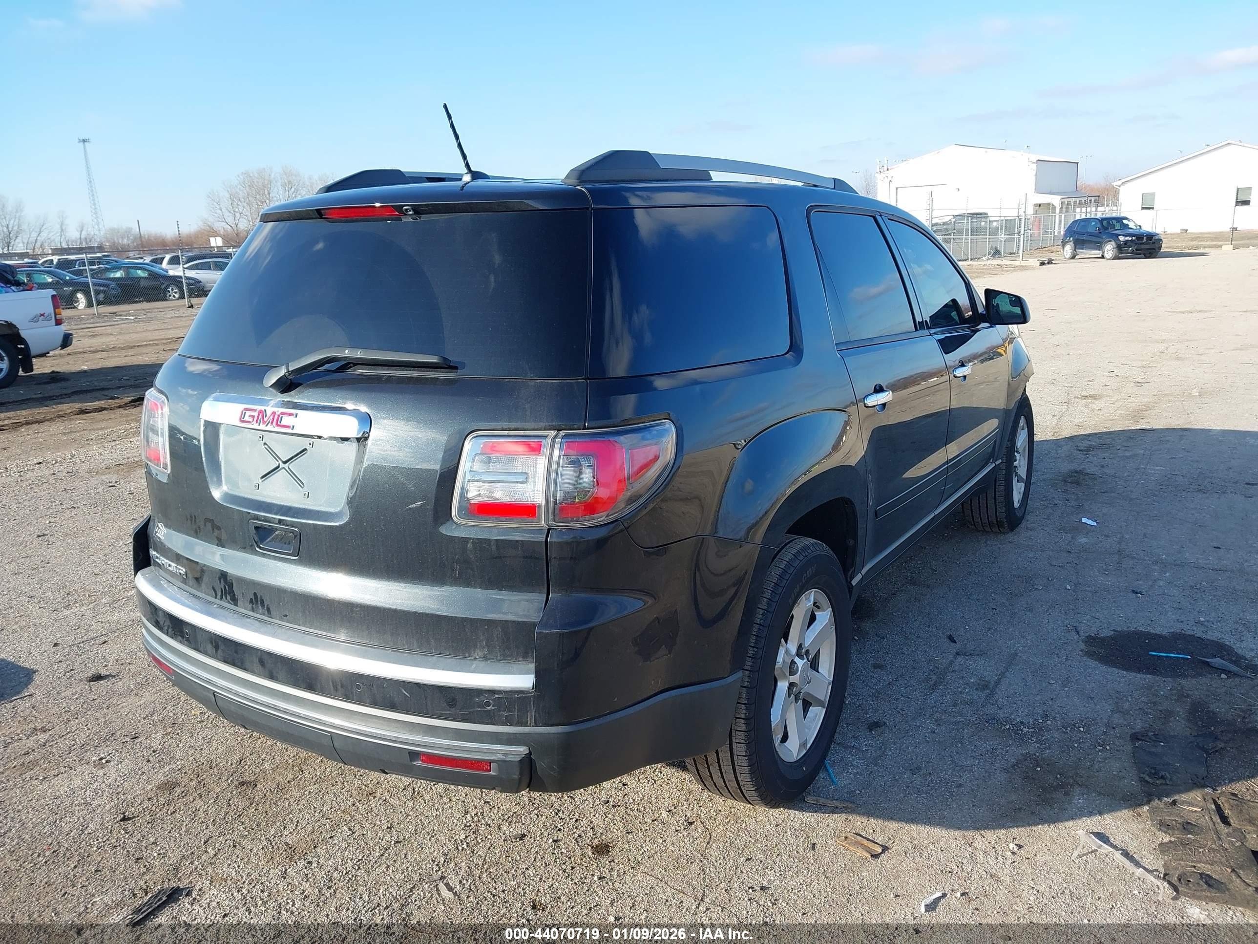 GMC ACADIA image 4