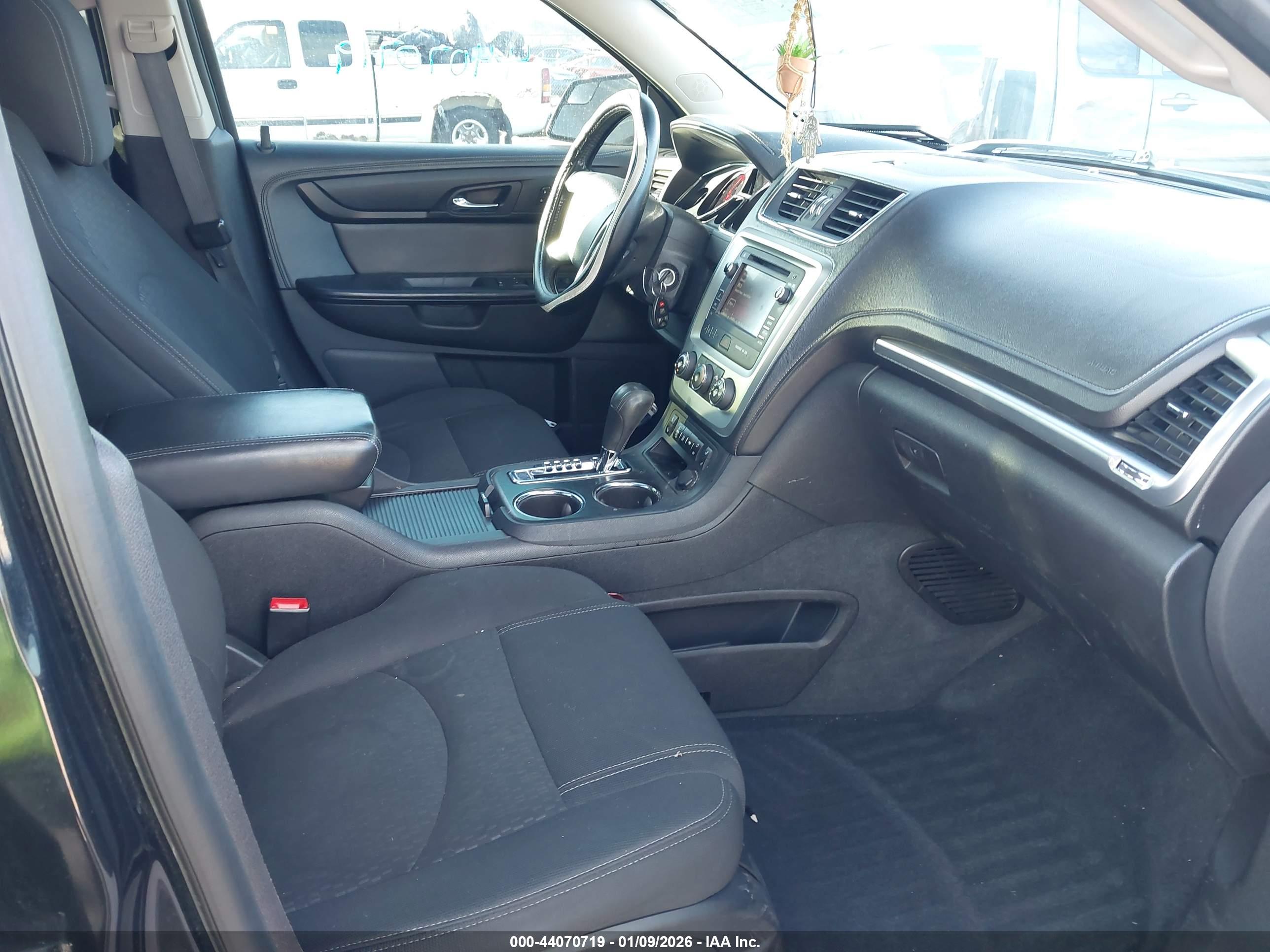 GMC ACADIA image 5