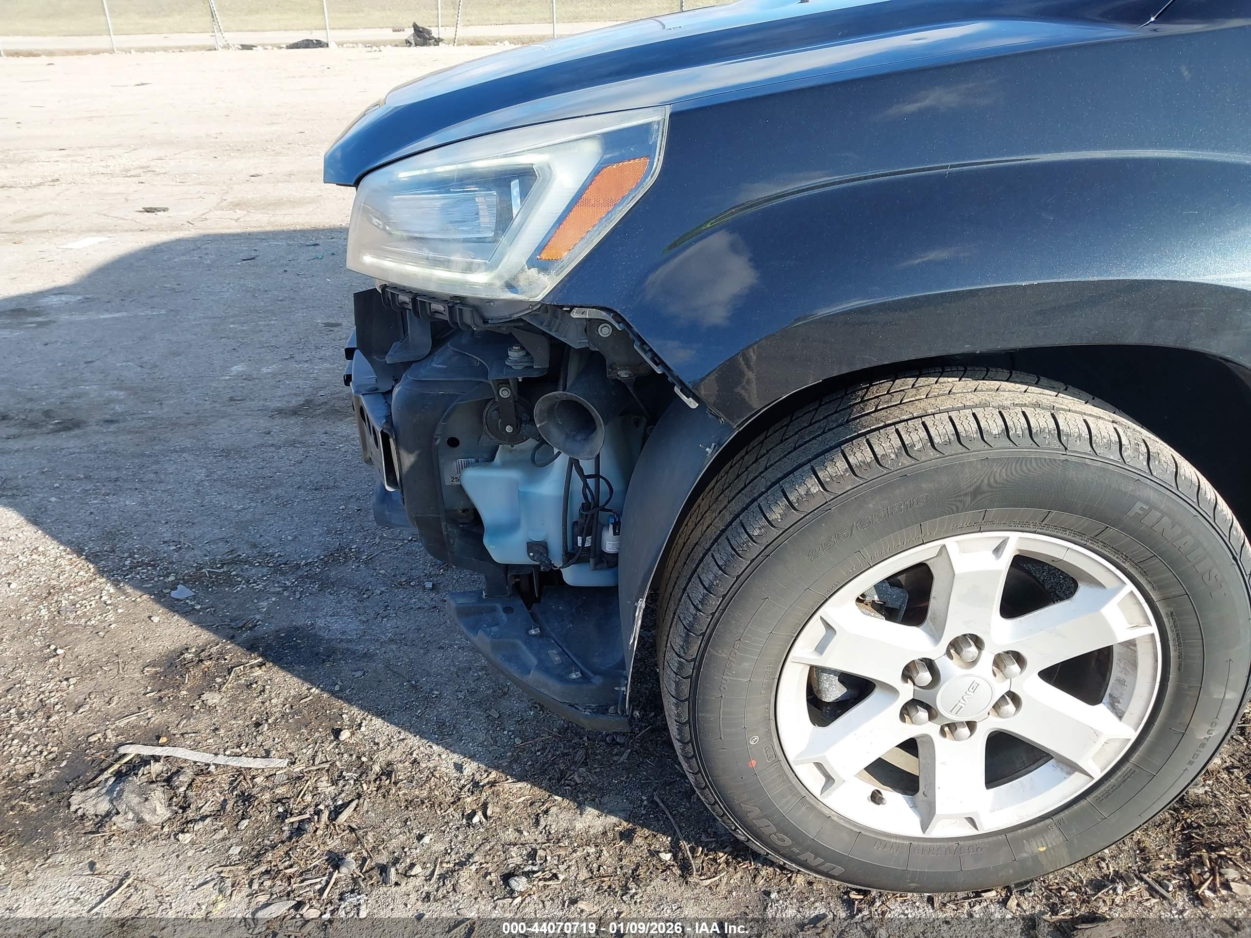 GMC ACADIA image 6