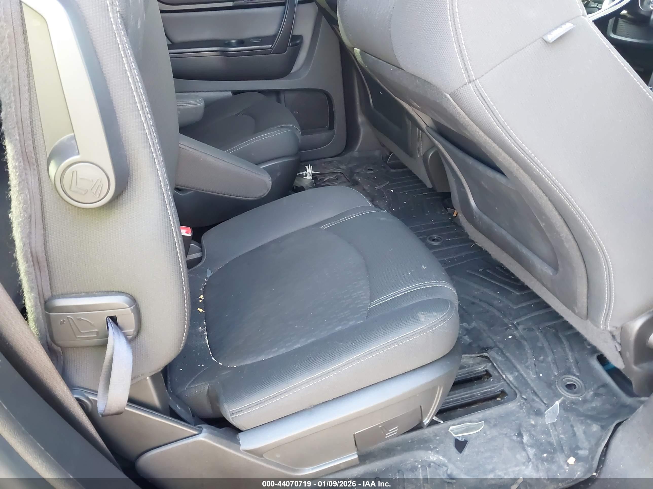 GMC ACADIA image 8