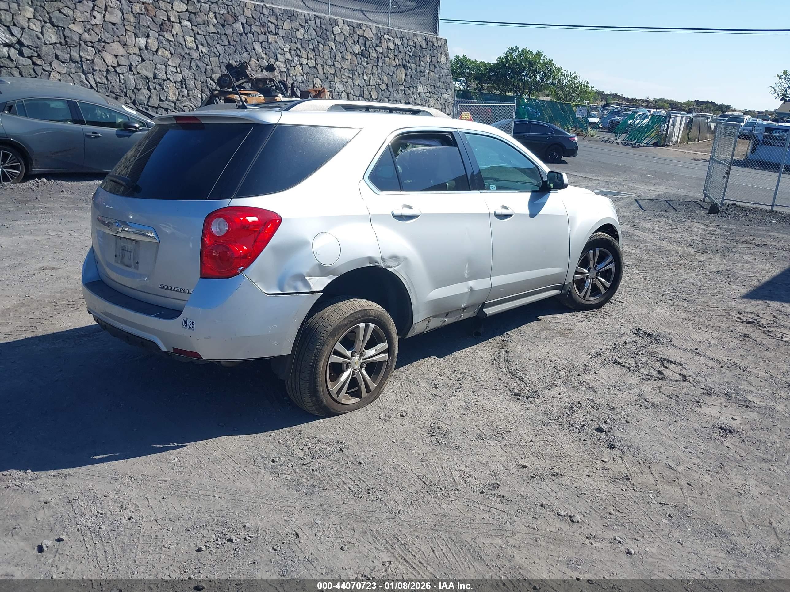 CHEVROLET EQUINOX image 4