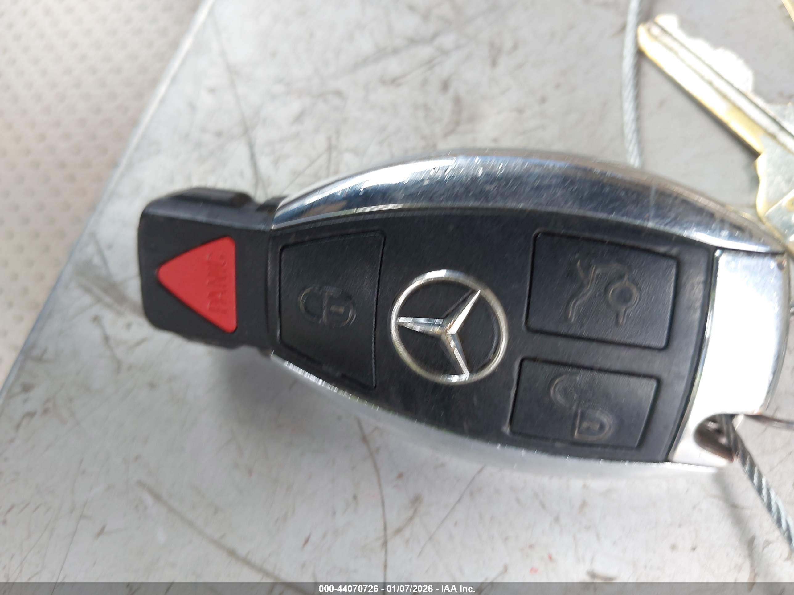 MERCEDES-BENZ C image 11