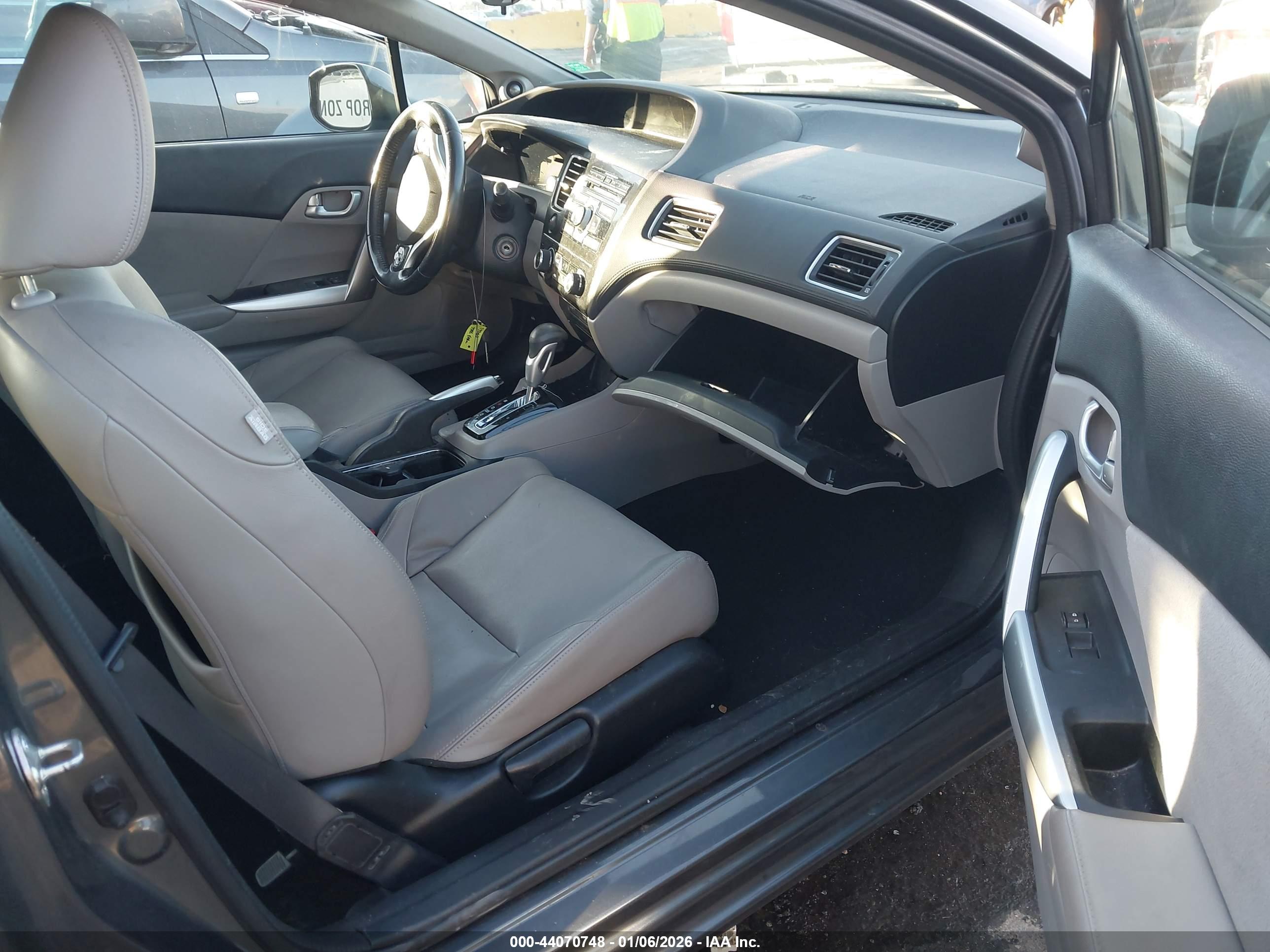 HONDA CIVIC image 5