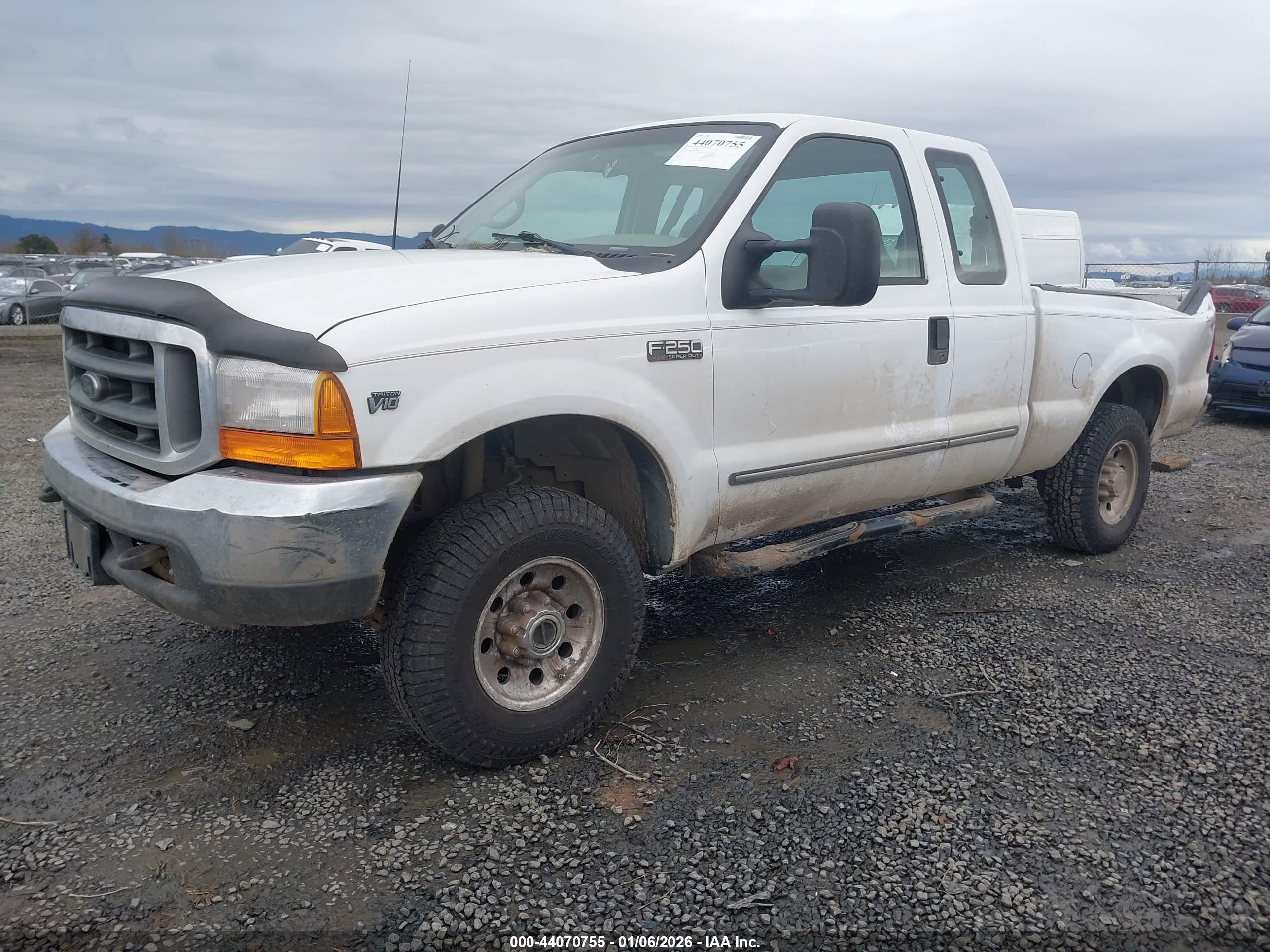 FORD F-250 image 2