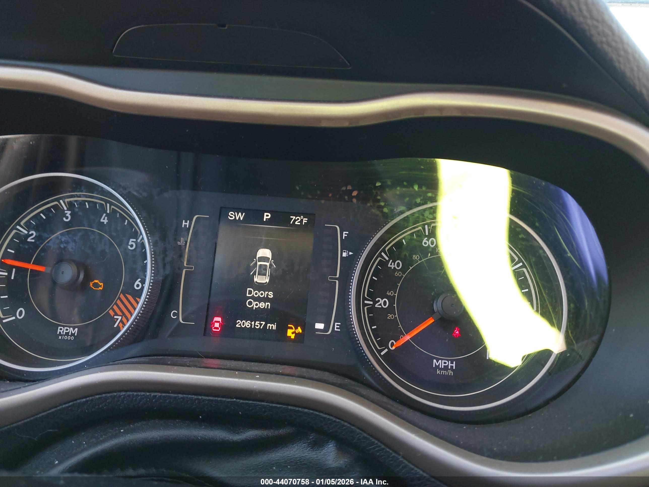 JEEP CHEROKEE image 7