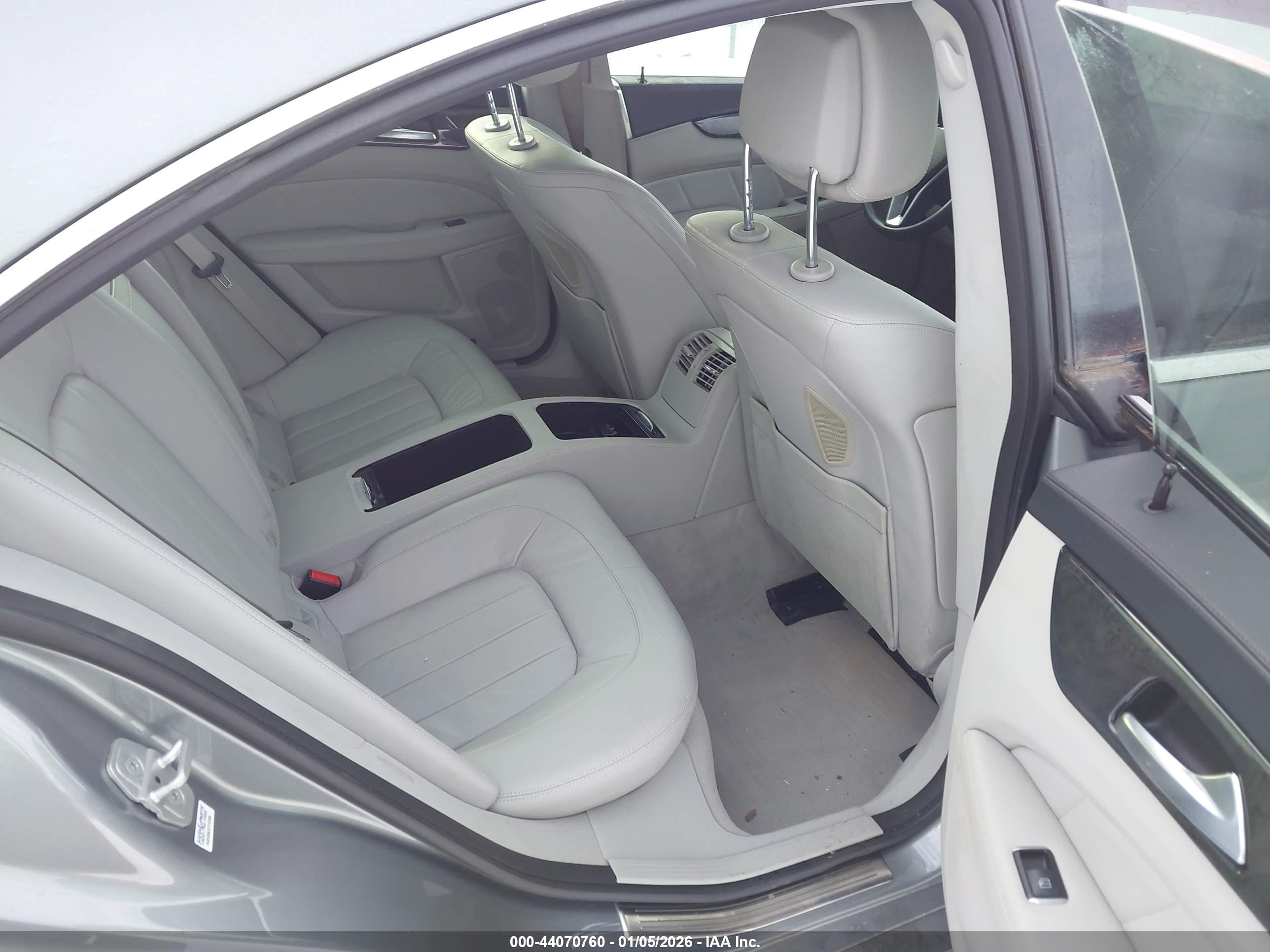 MERCEDES-BENZ CLS image 8