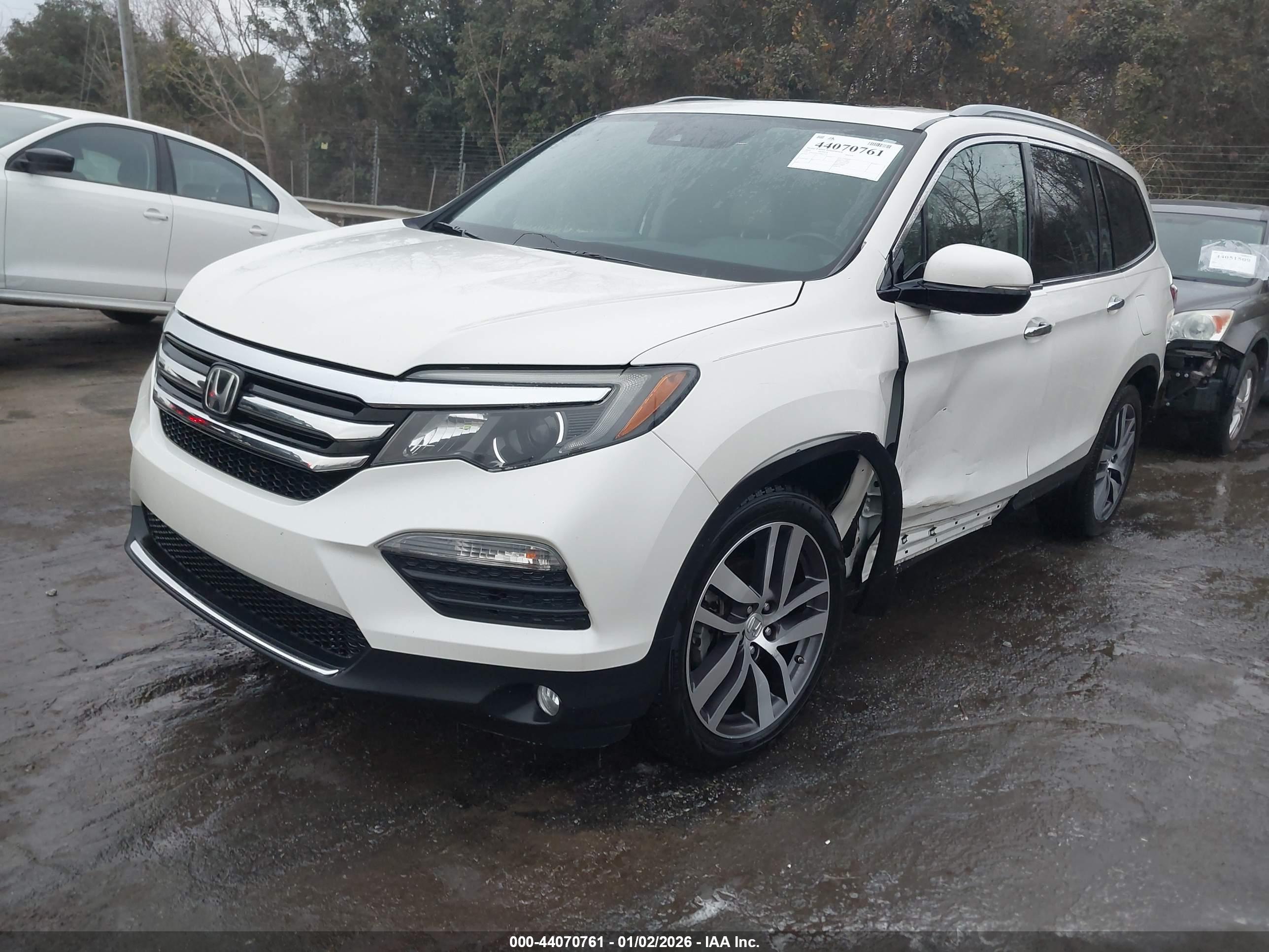 HONDA PILOT image 2