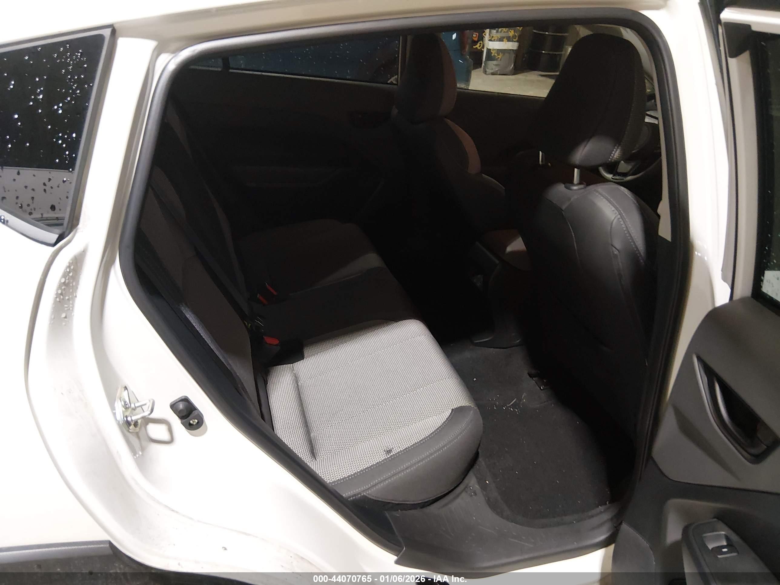 SUBARU CROSSTREK image 8