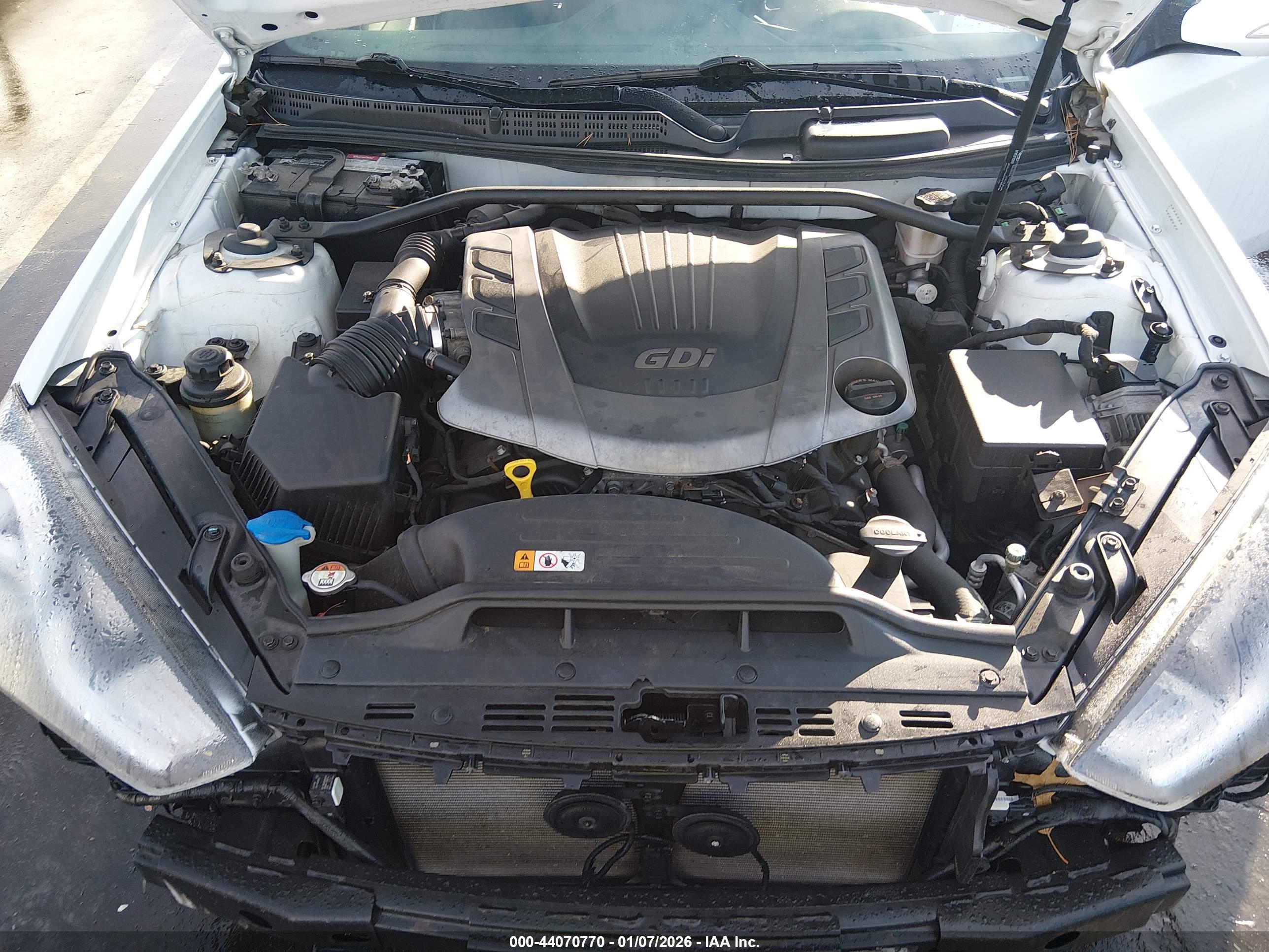 HYUNDAI GENESIS image 10
