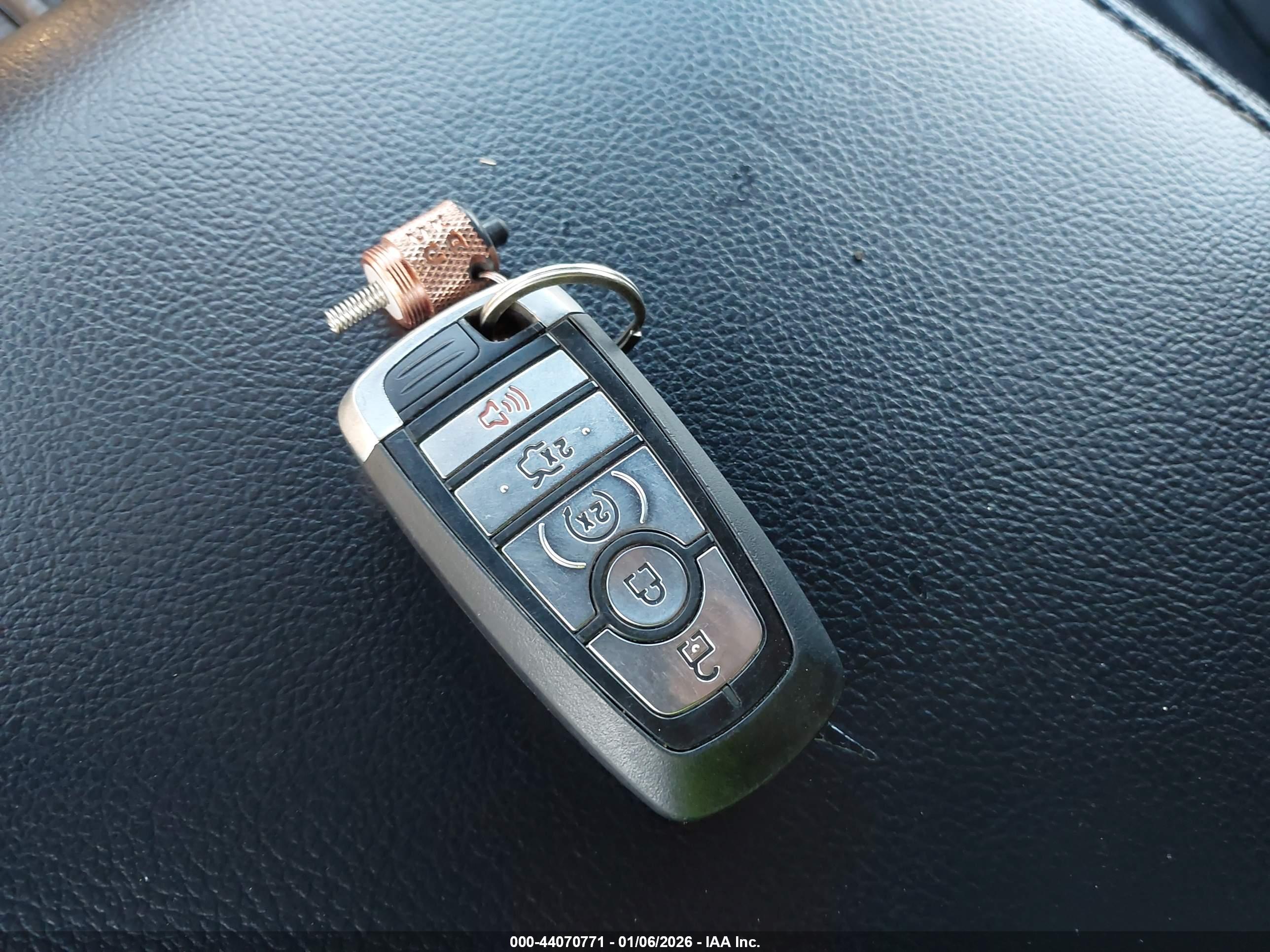 FORD EXPEDITION image 11