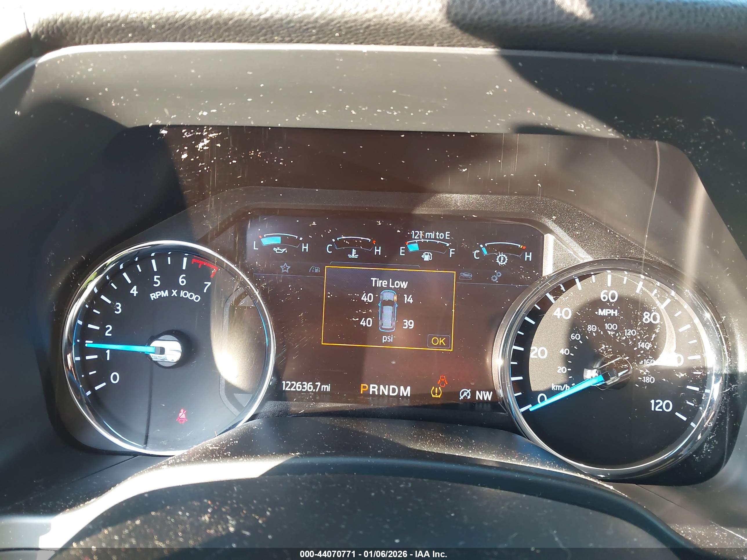 FORD EXPEDITION image 7