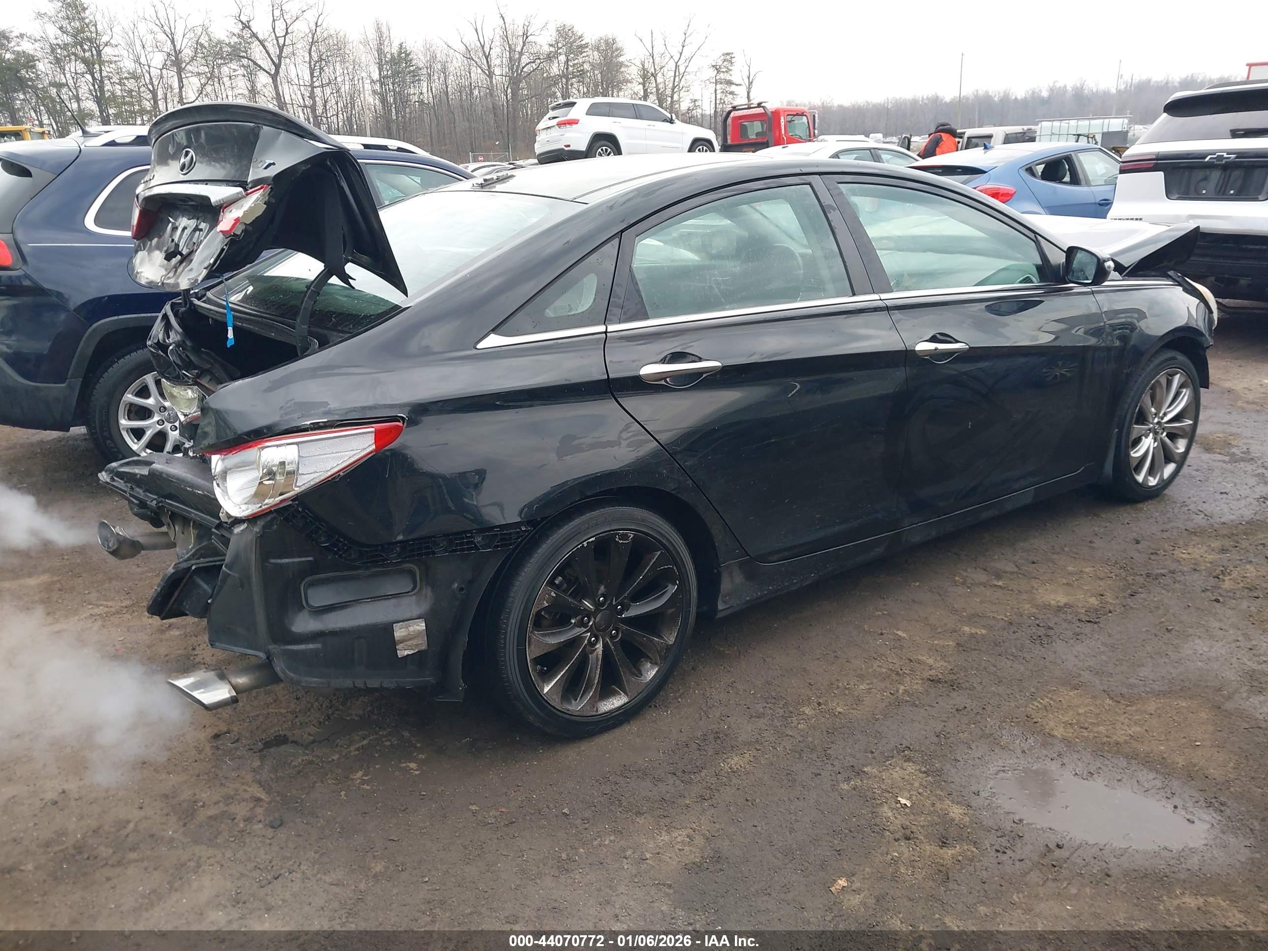 HYUNDAI SONATA image 4