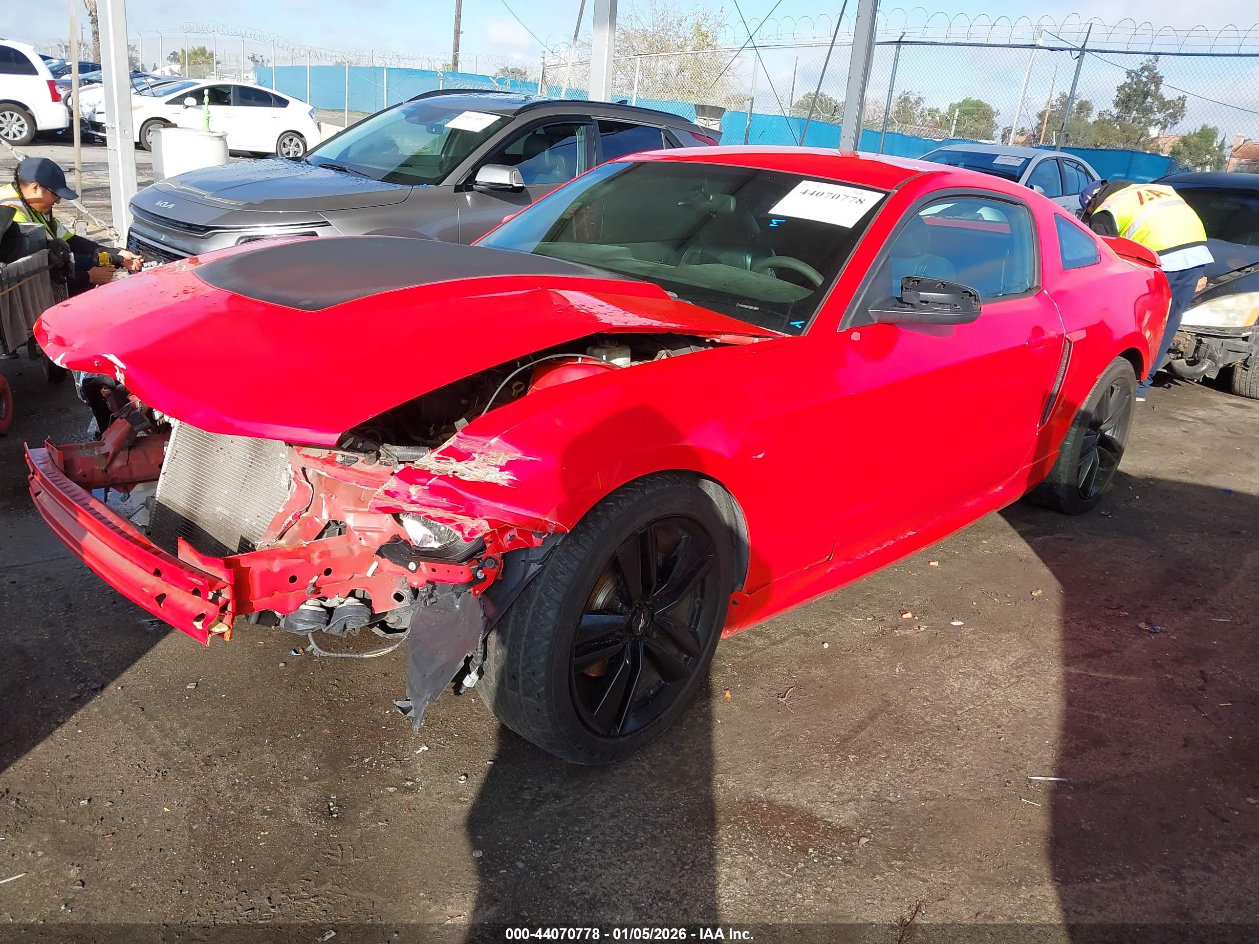 FORD MUSTANG image 2