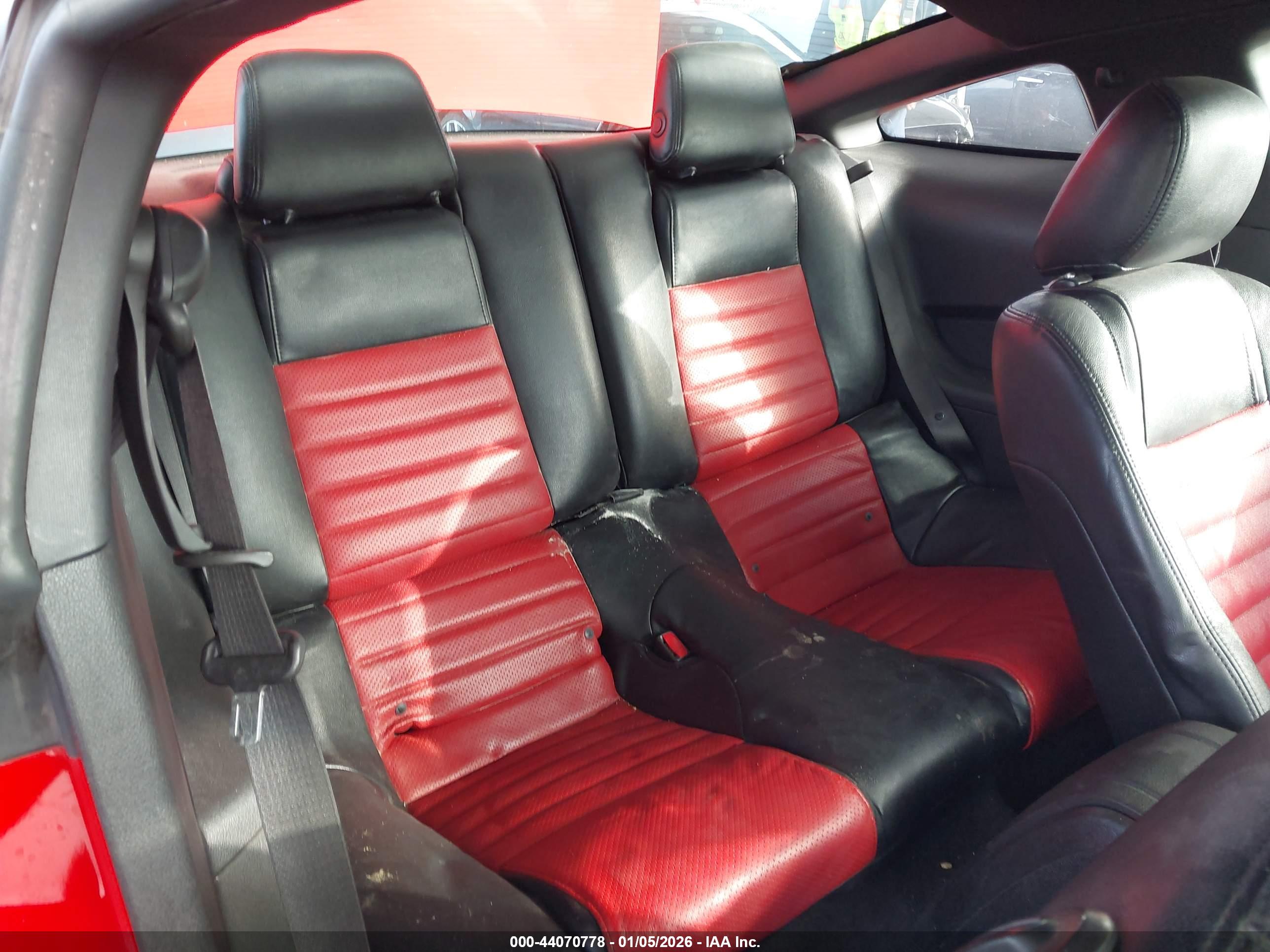 FORD MUSTANG image 8